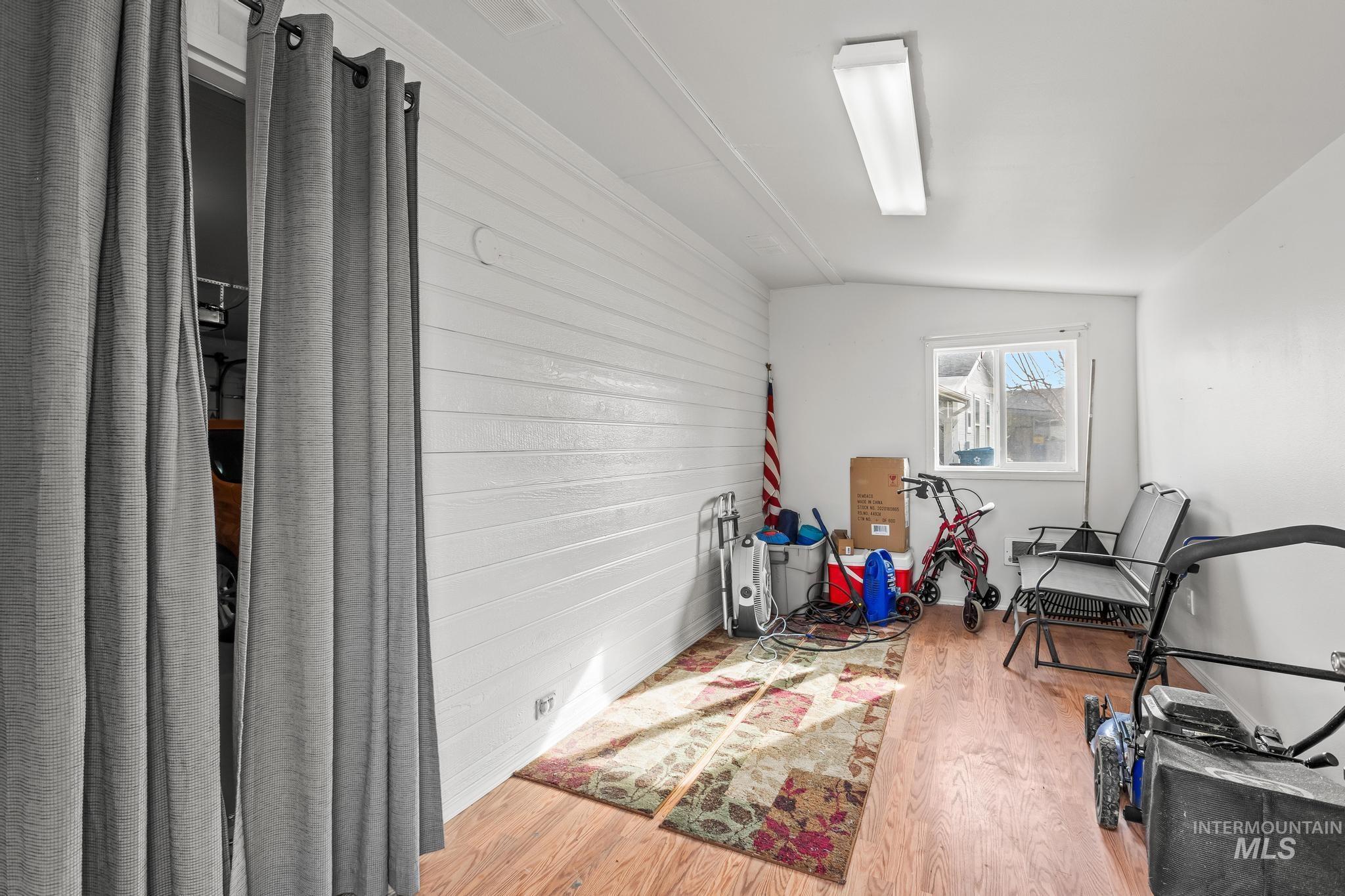 1100 Burnett Dr 245 A Property Photo 21