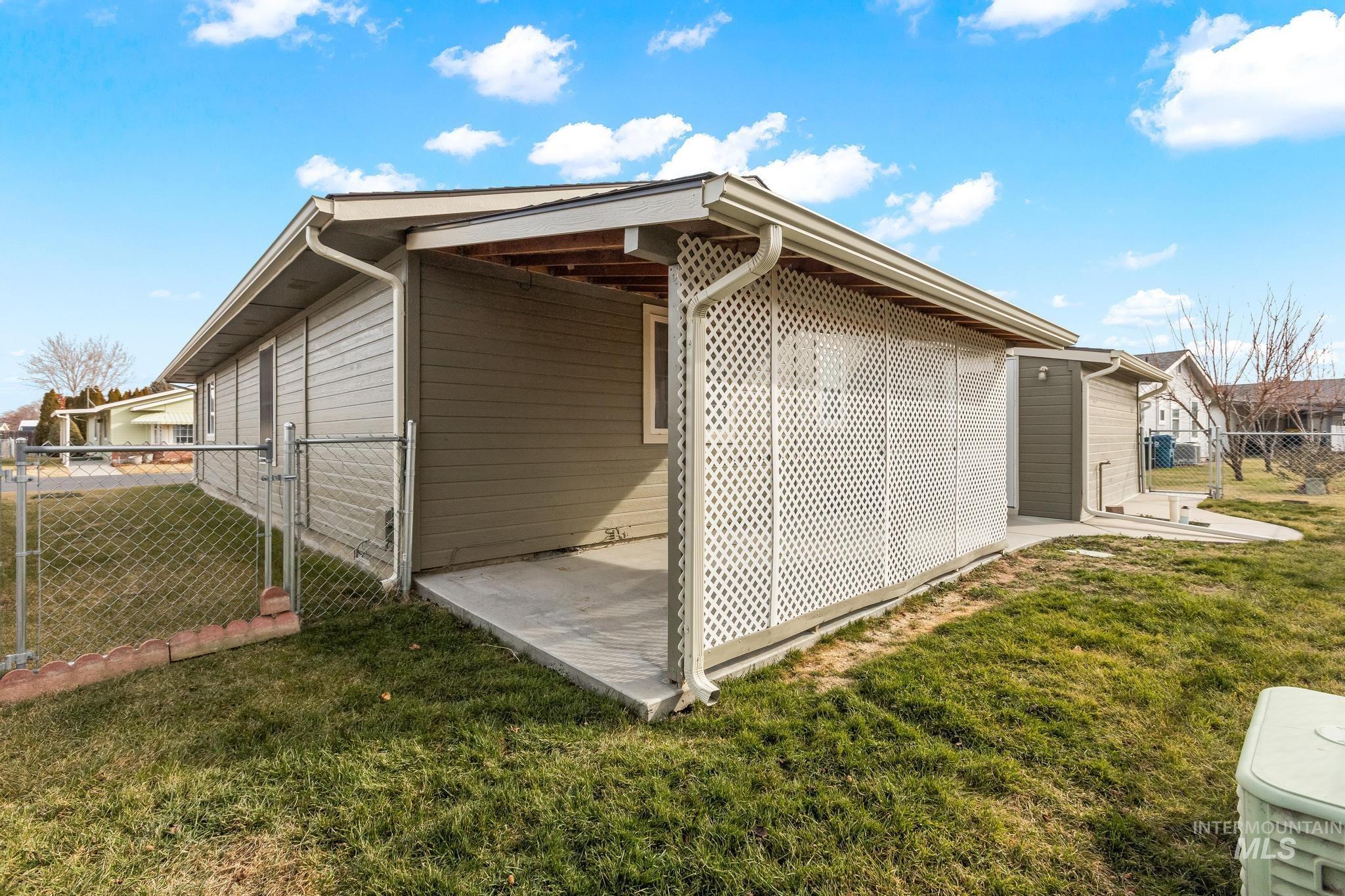 1100 Burnett Dr 245 A Property Photo 24