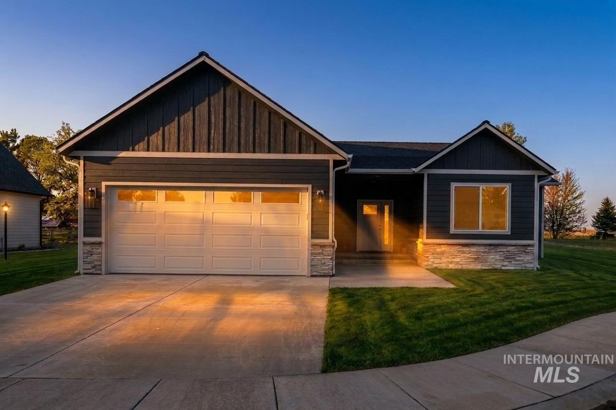 516 Maple Crt