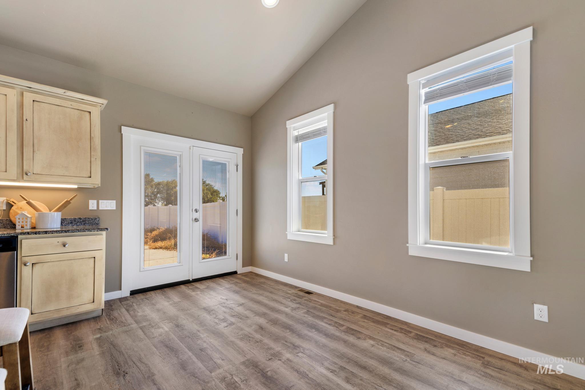 1510 Mountain View Drive Property Photo 7