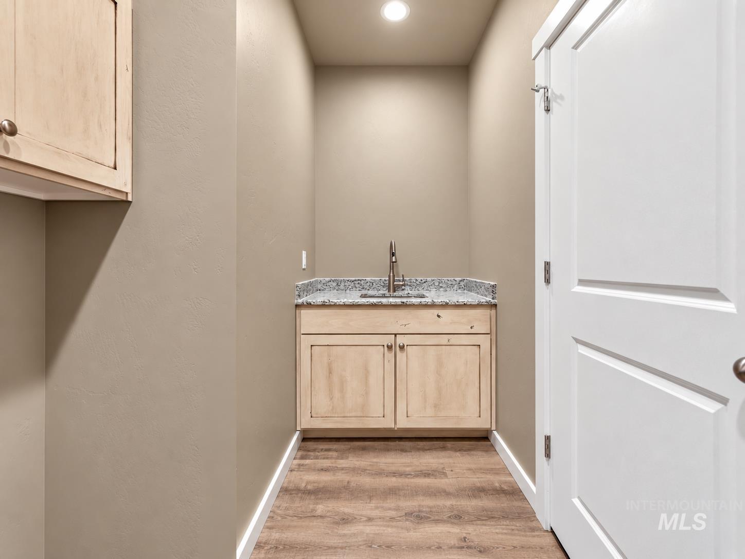 1510 Mountain View Drive Property Photo 10