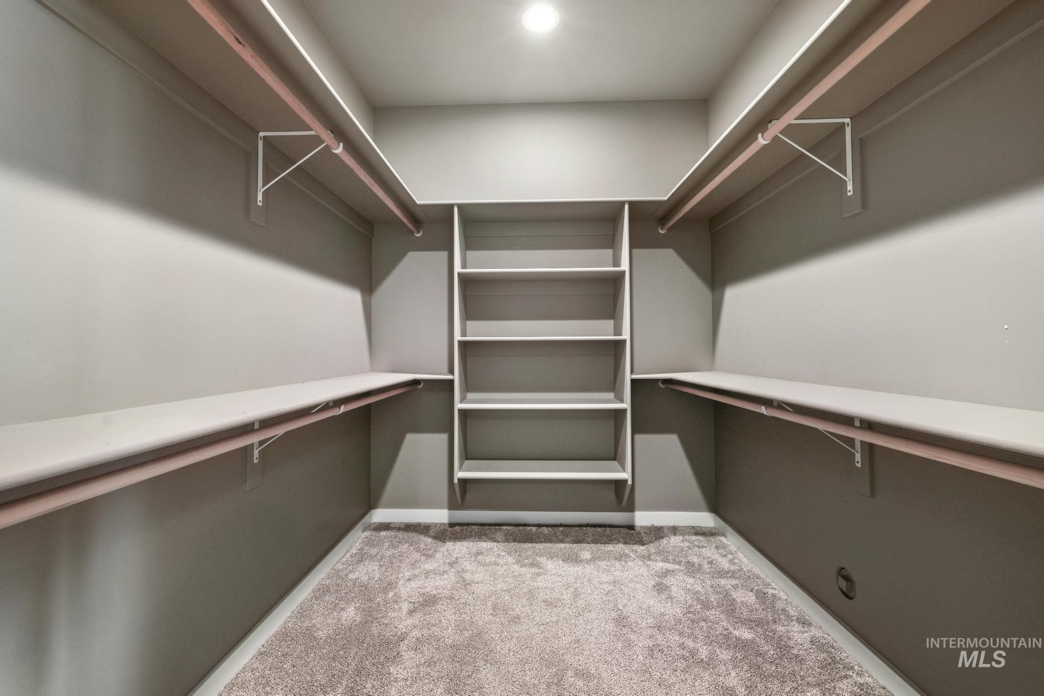 1510 Mountain View Drive Property Photo 13