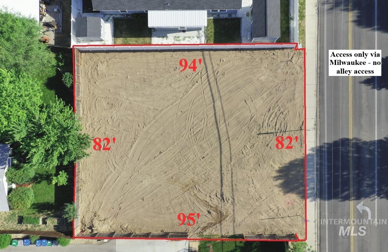 4355 N Milwaukee St Property Photo 3