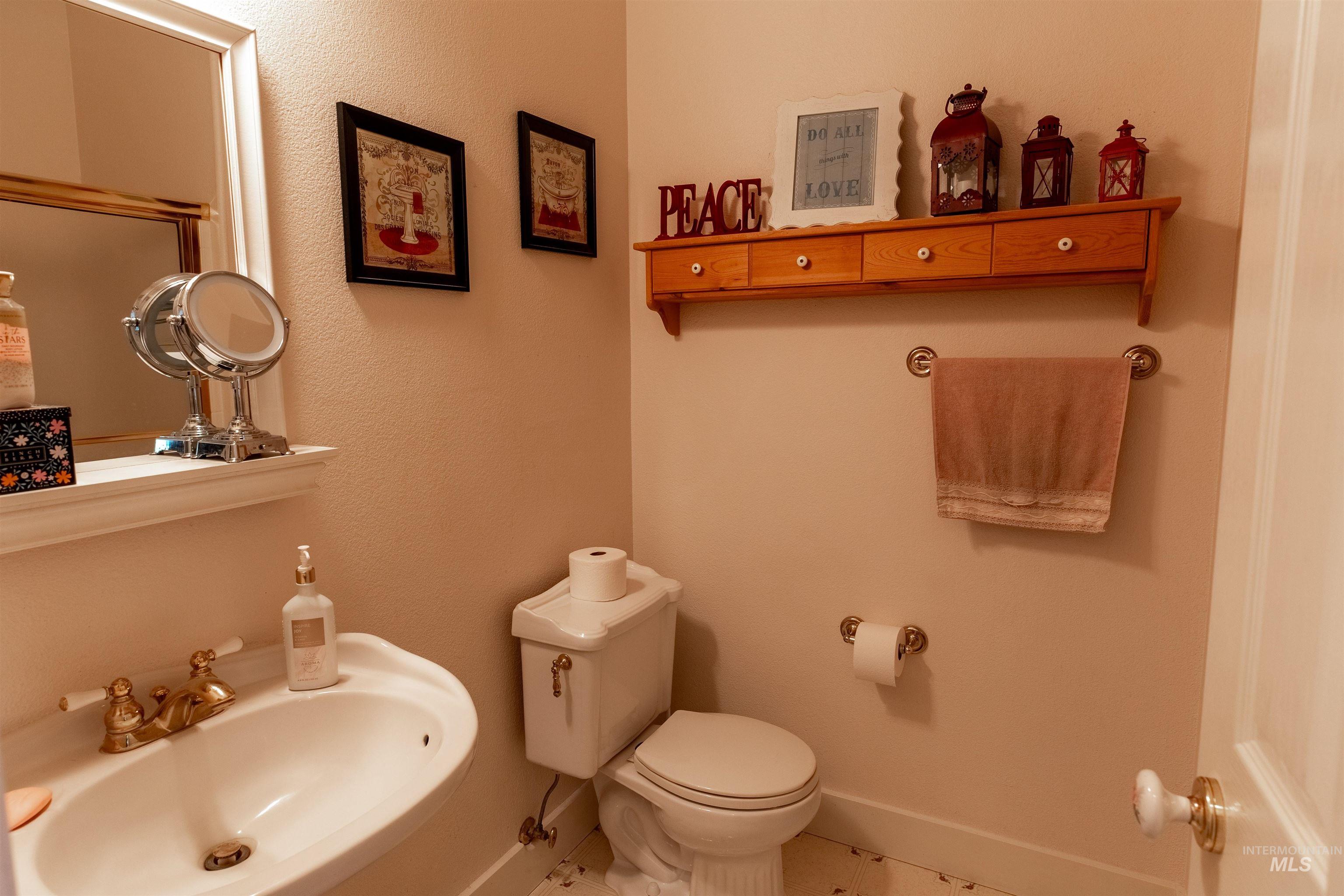 12128 W Kittredge Drive Property Photo 21