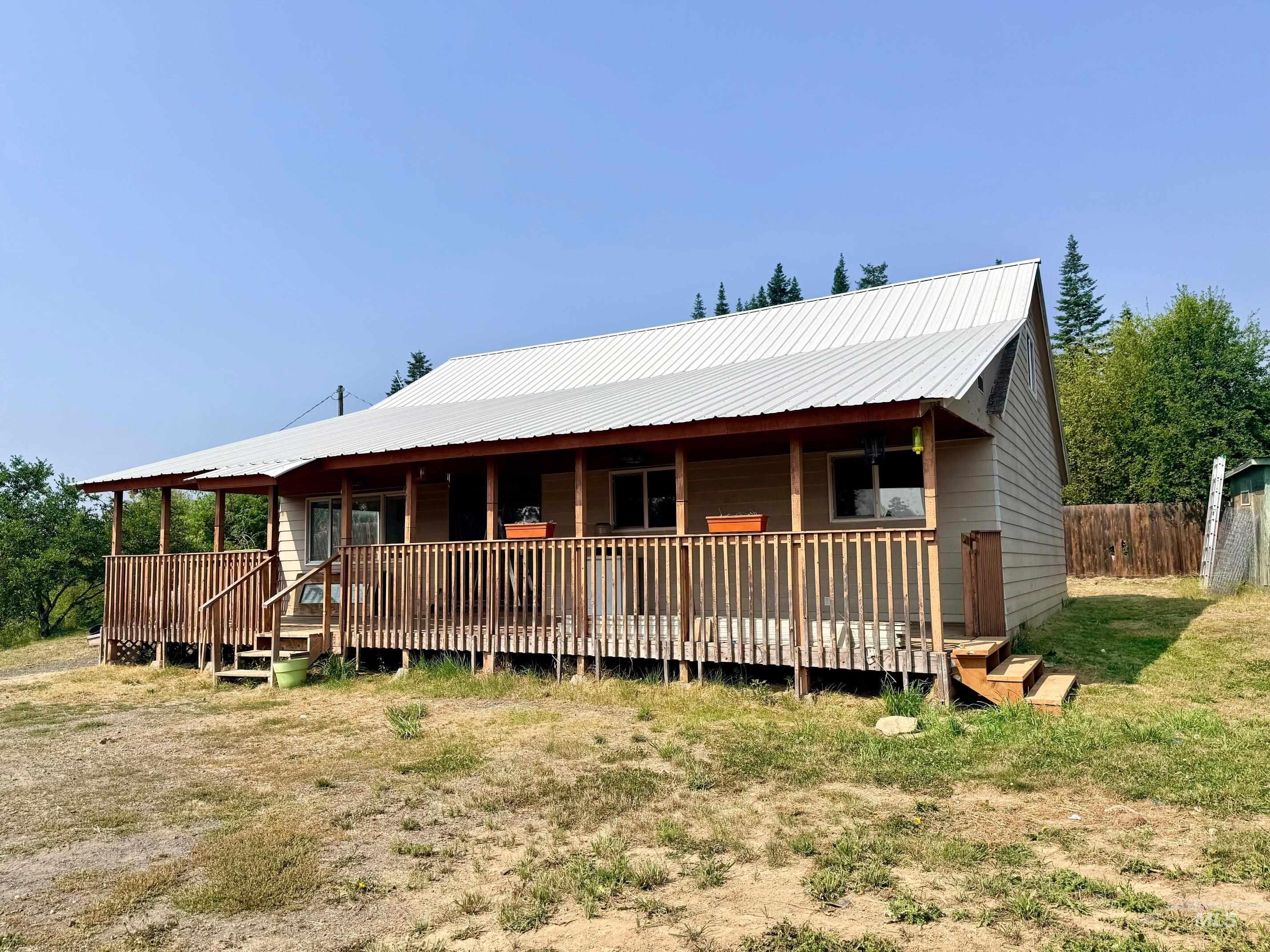 126 Aitken Rd Property Photo 1