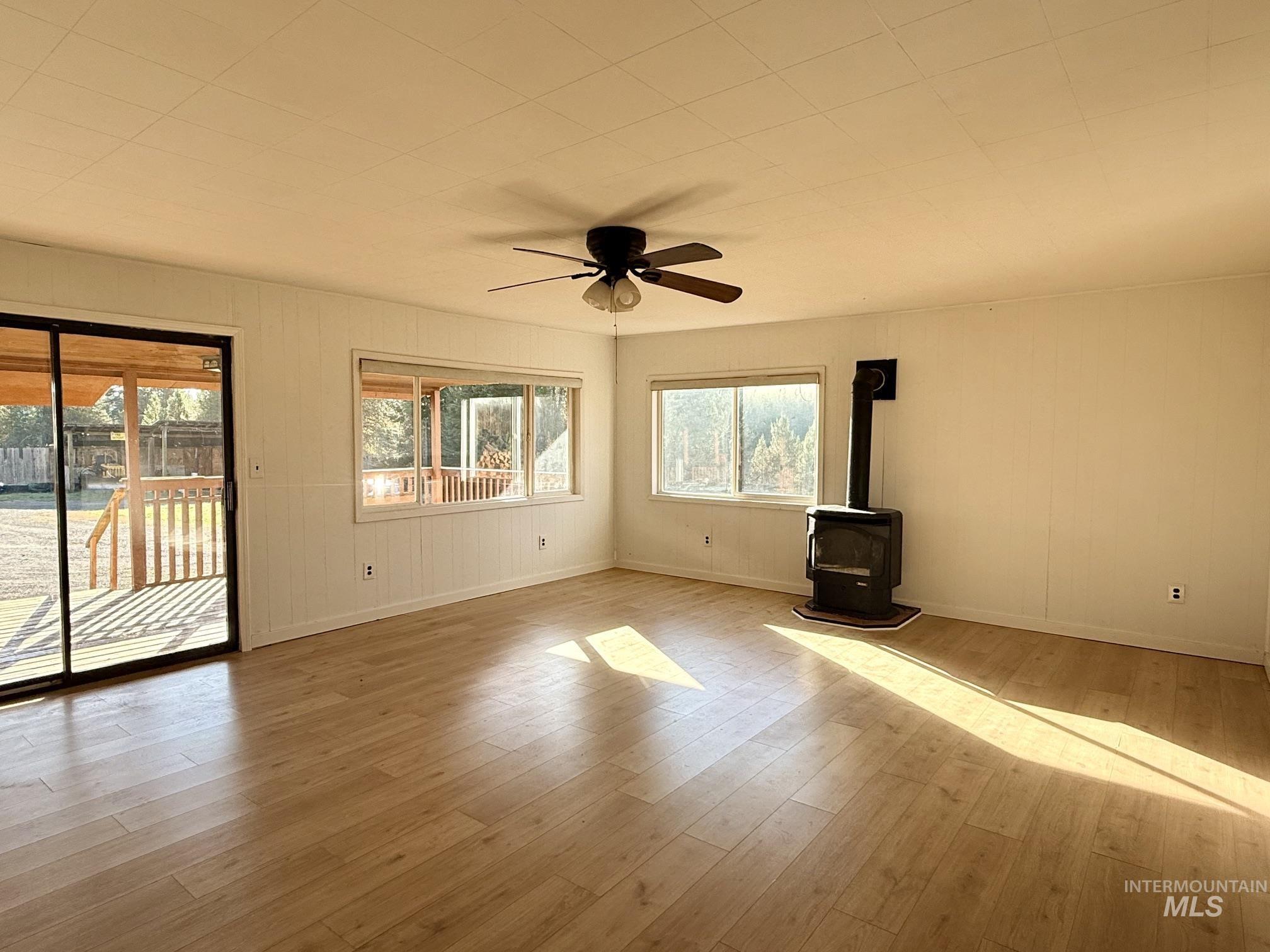 126 Aitken Rd Property Photo 6
