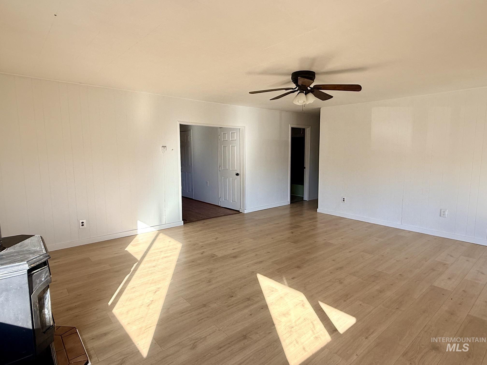 126 Aitken Rd Property Photo 8