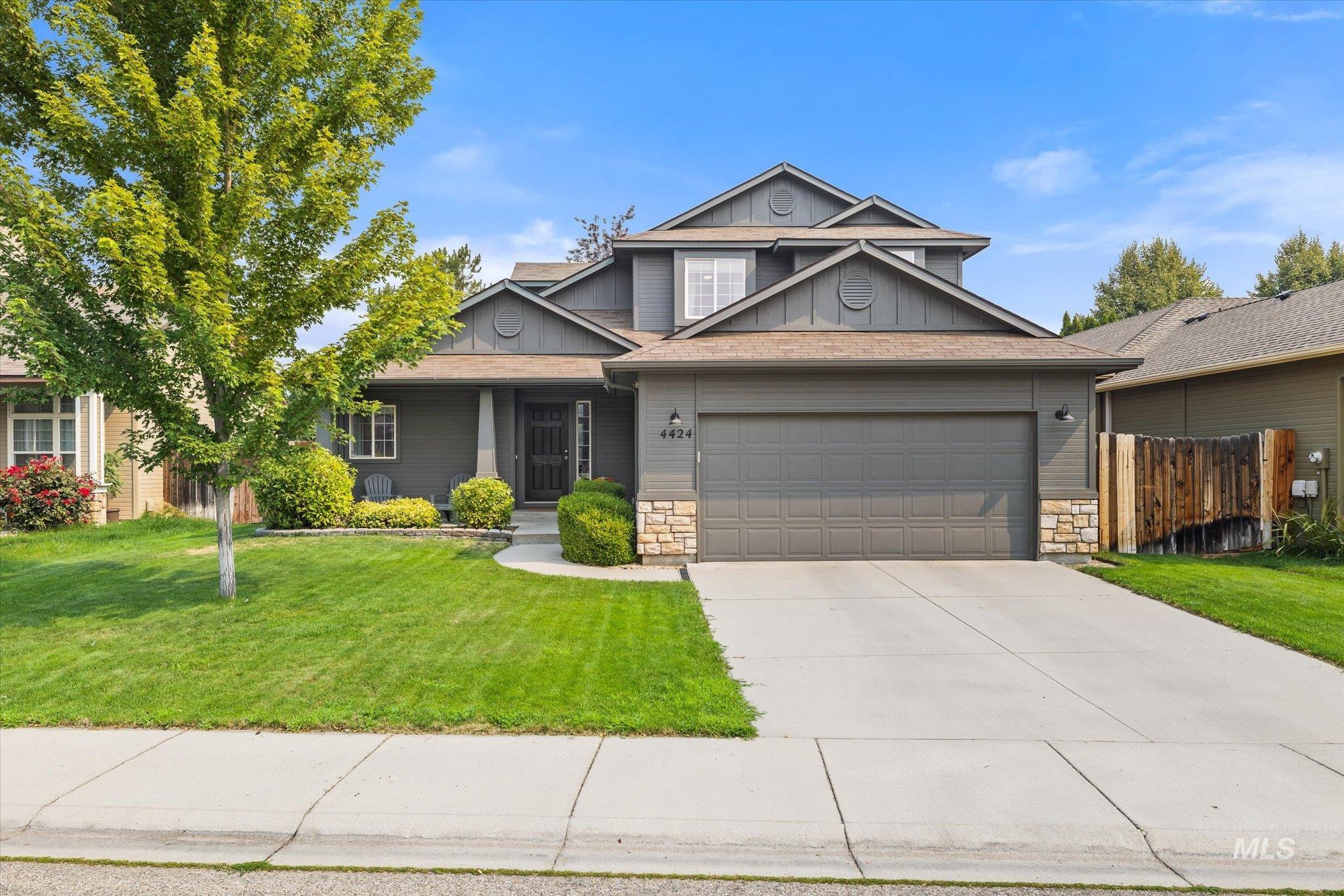 4424 E Arborvitae Dr Property Photo 1