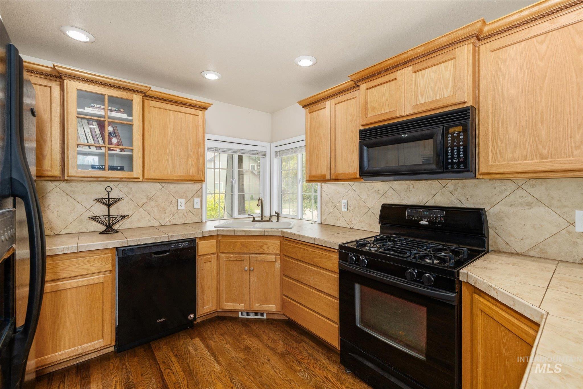 4424 E Arborvitae Dr Property Photo 4