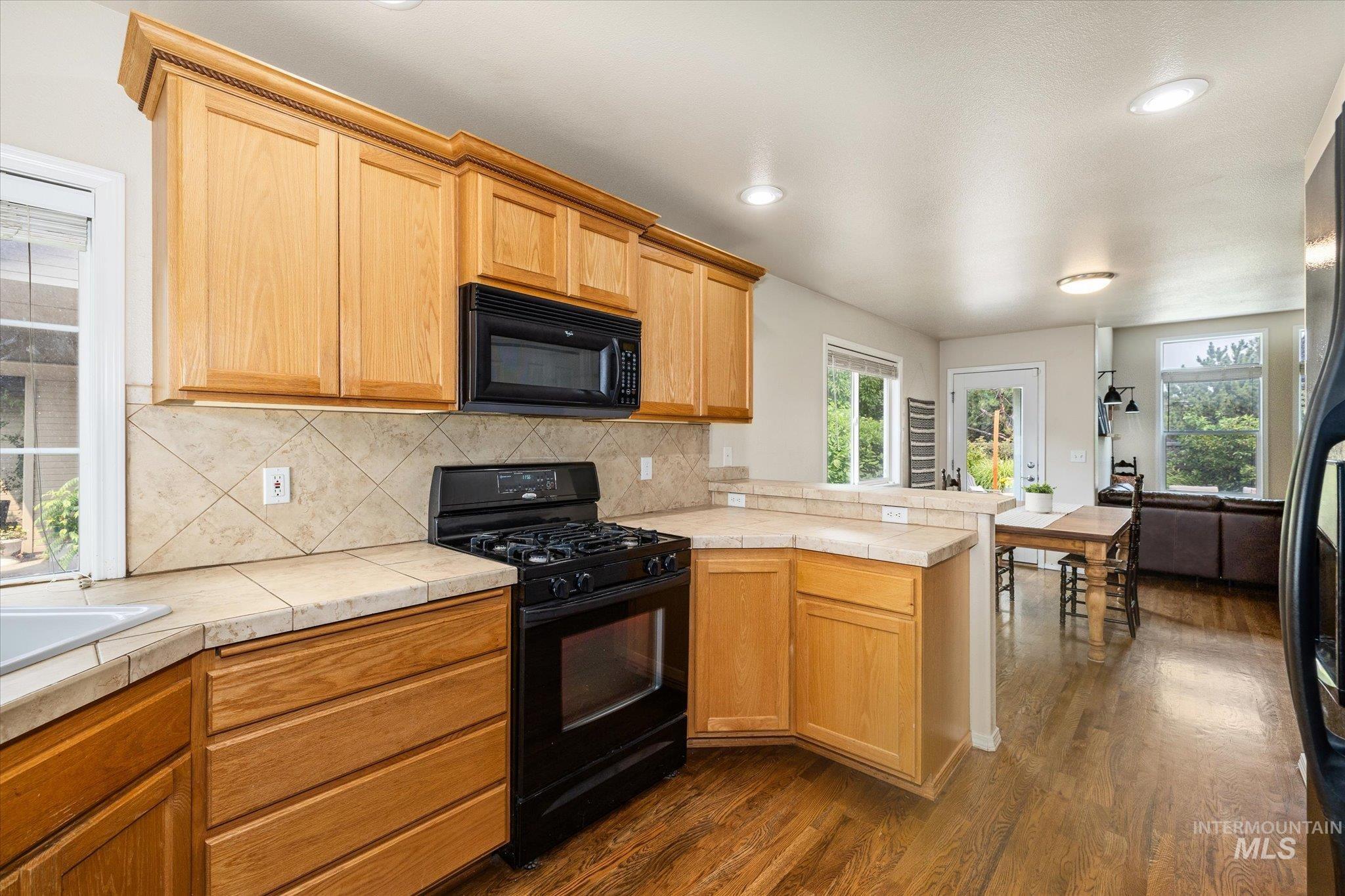 4424 E Arborvitae Dr Property Photo 6