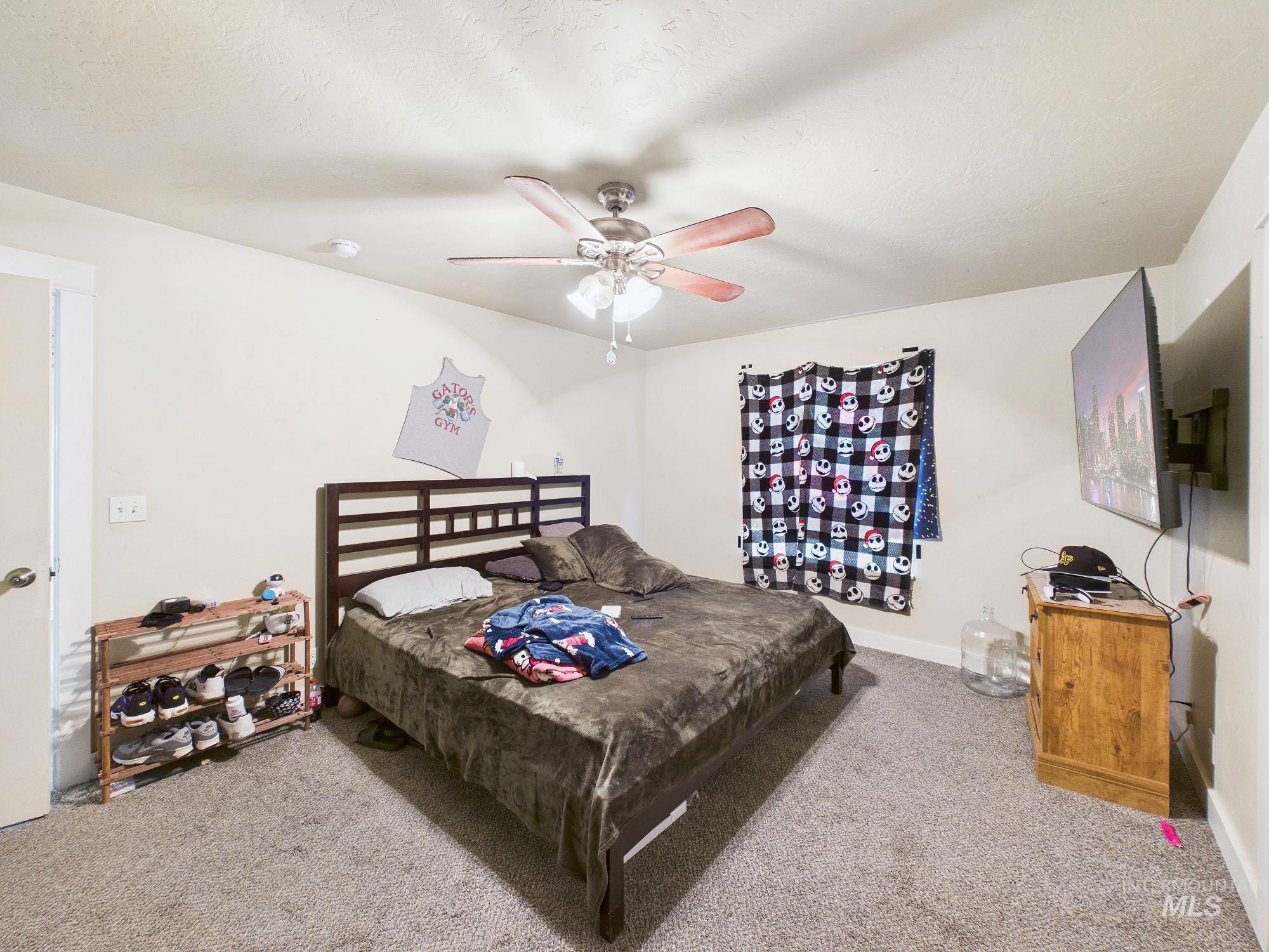 5619 W Gage Property Photo 9