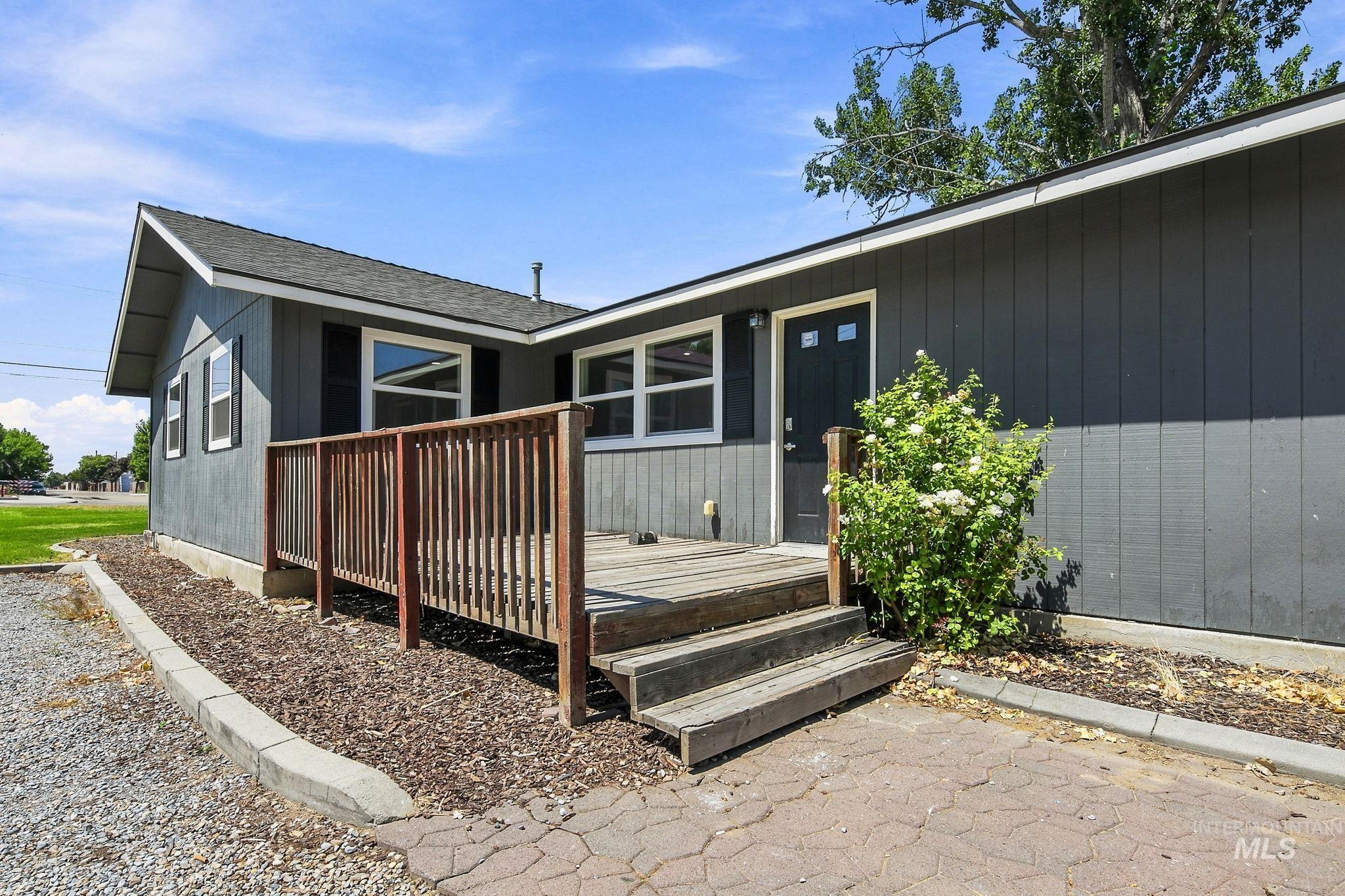 300 N Meridian Property Photo 6