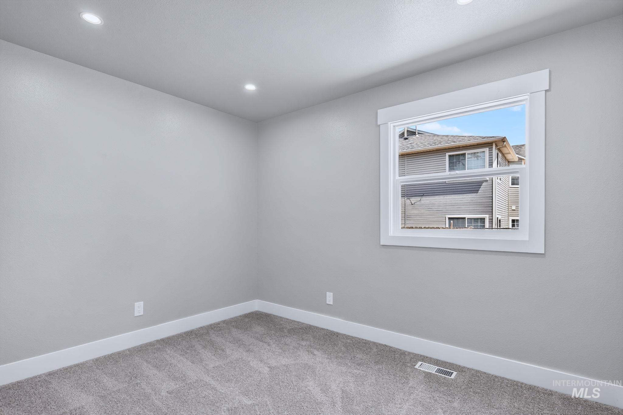 300 N Meridian Property Photo 38