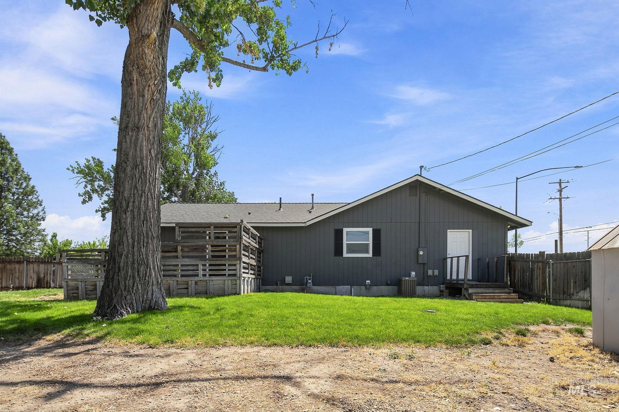300 N Meridian Property Photo 48