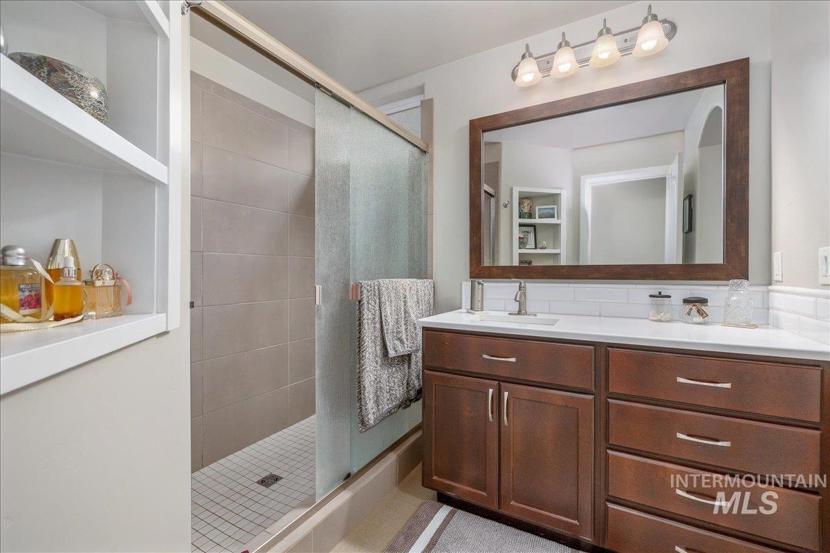 5911 W Quintale Dr Property Photo 24