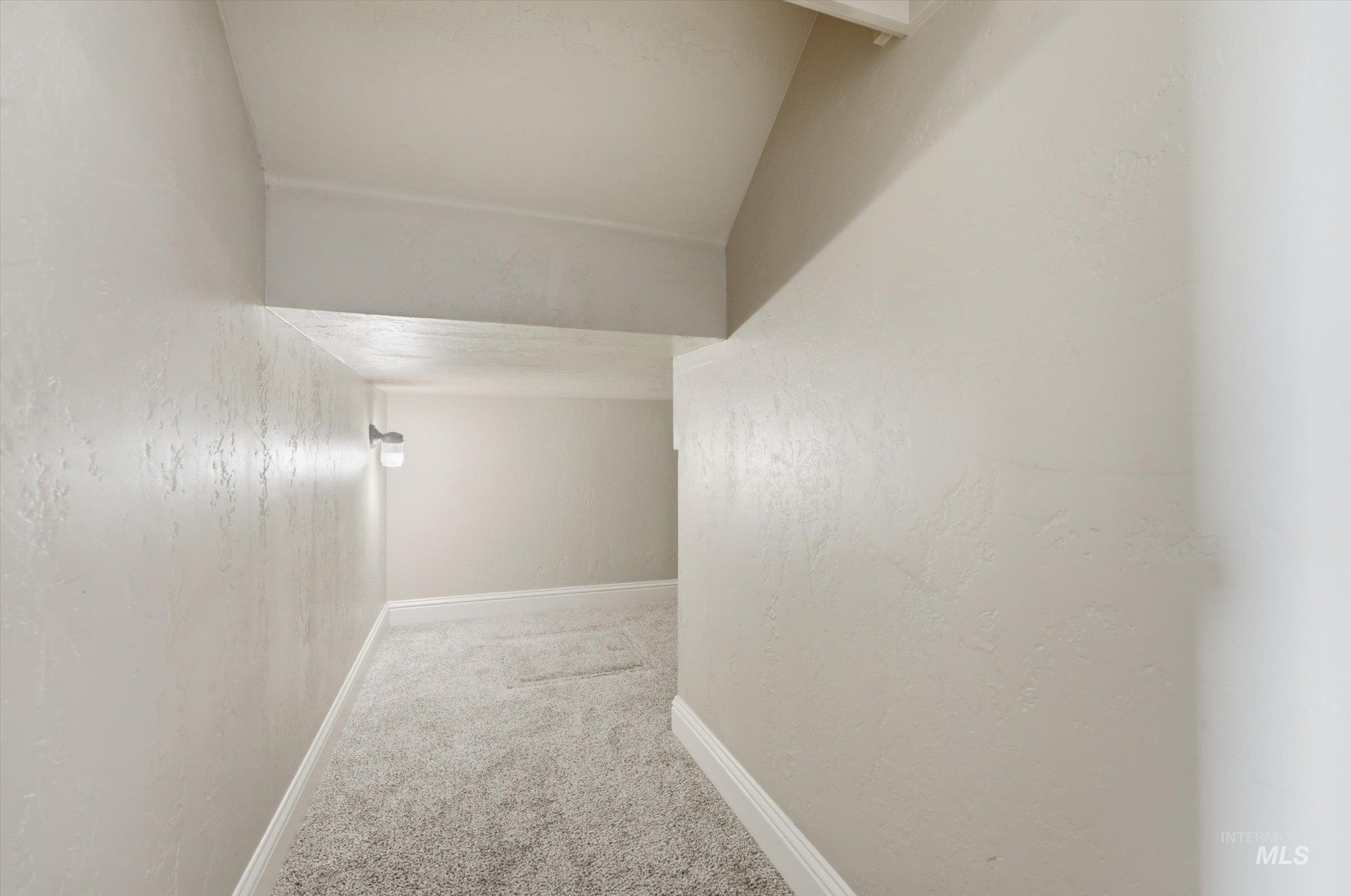 8671 Kingston Way Property Photo 20