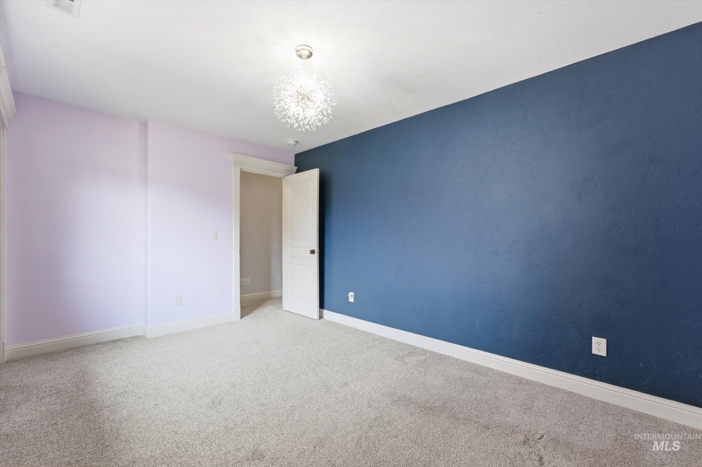 8671 Kingston Way Property Photo 33