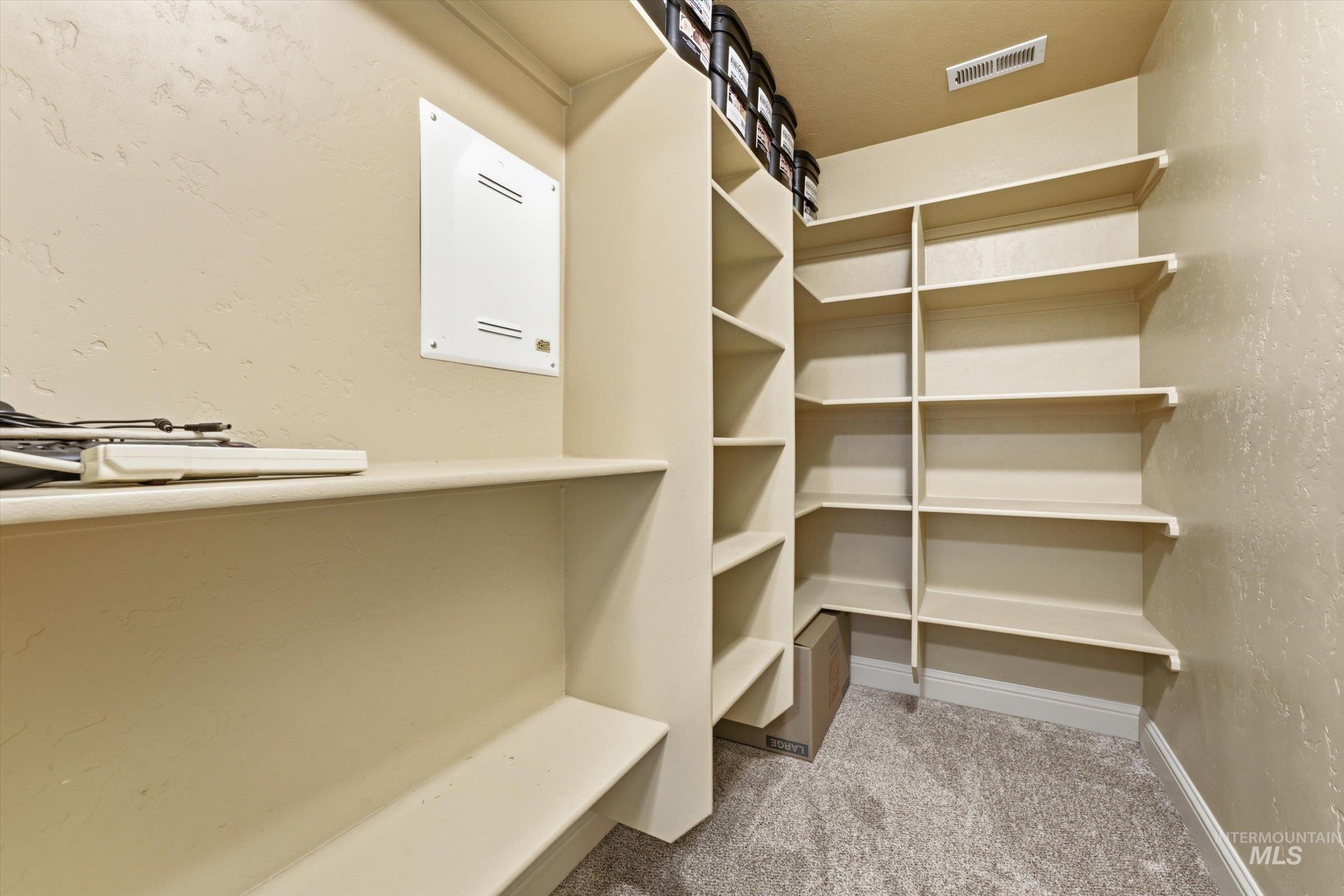 8671 Kingston Way Property Photo 38