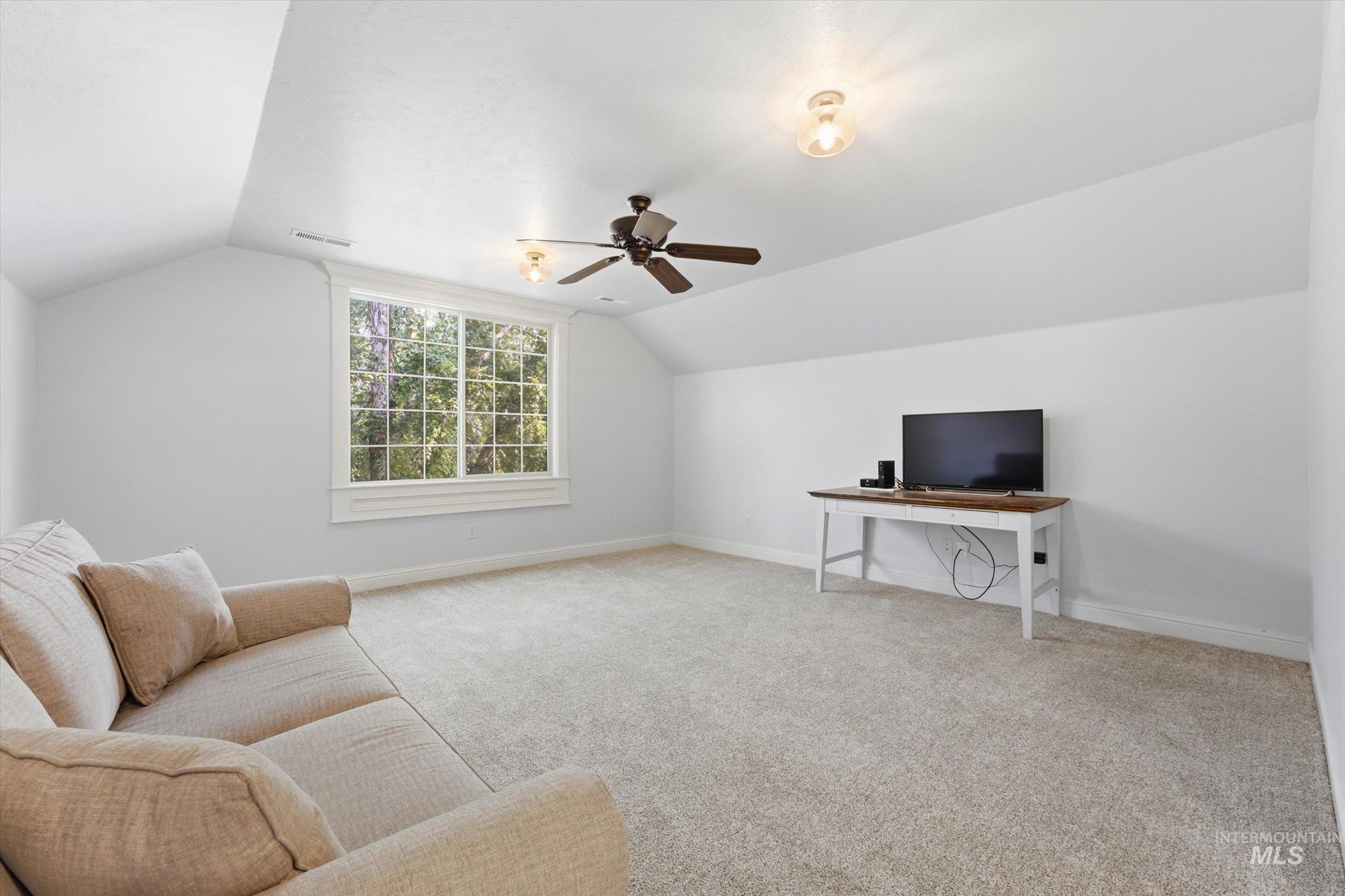 8671 Kingston Way Property Photo 39