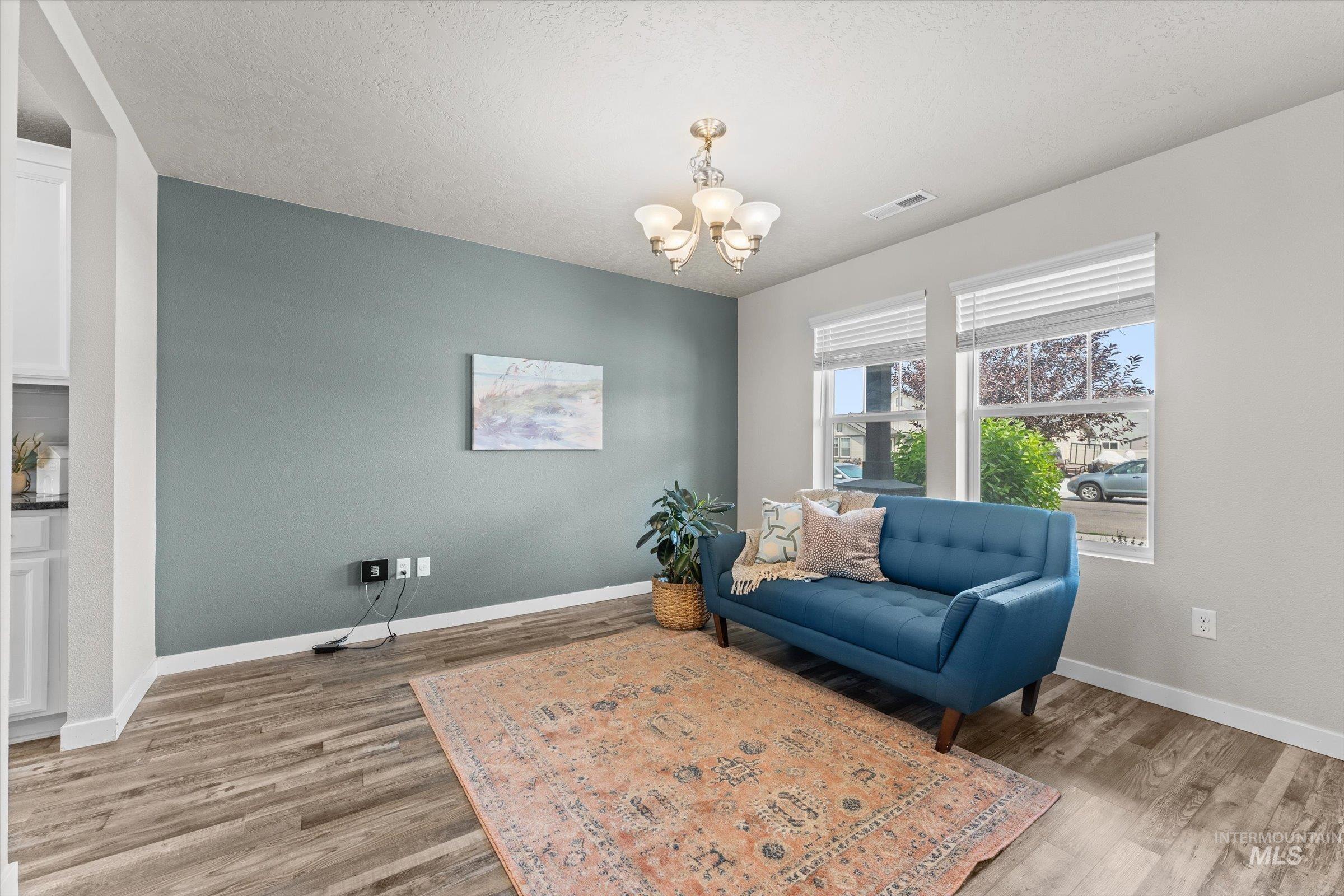 745 Sw Inby Property Photo 18