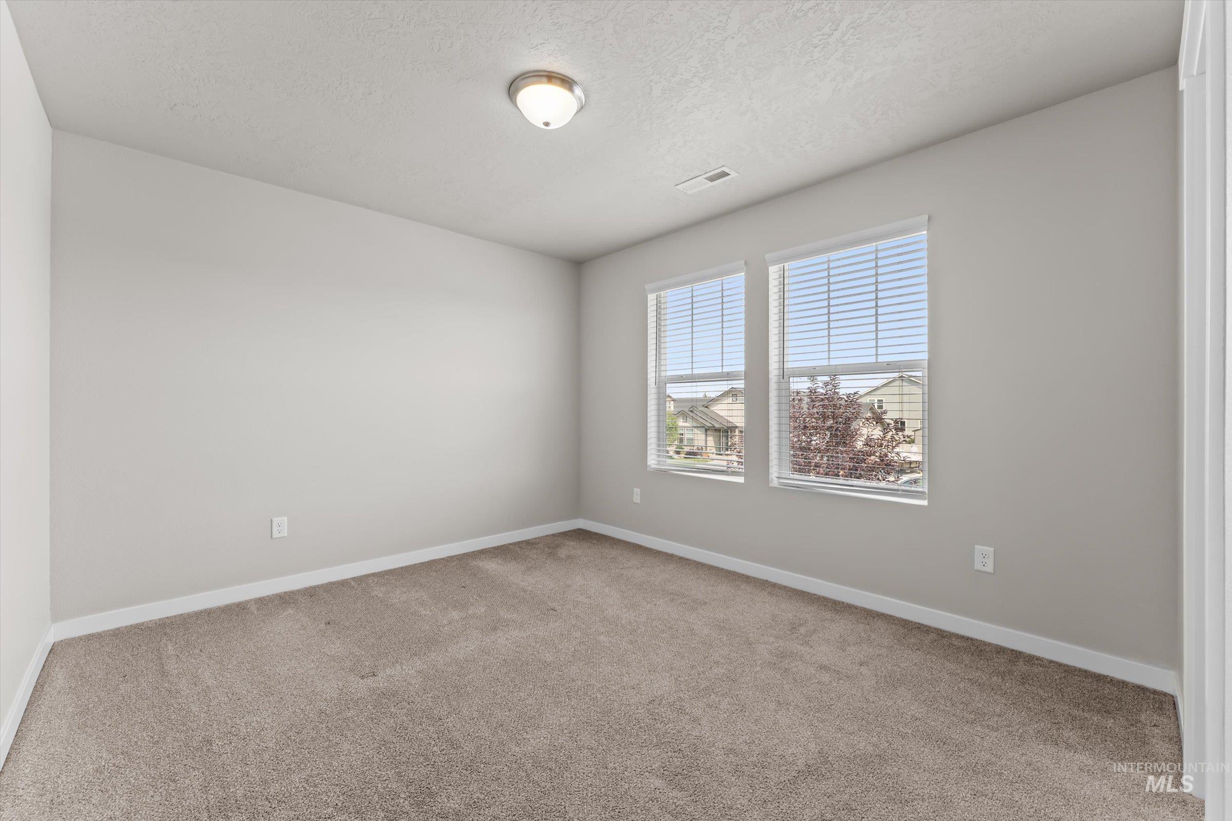745 Sw Inby Property Photo 33