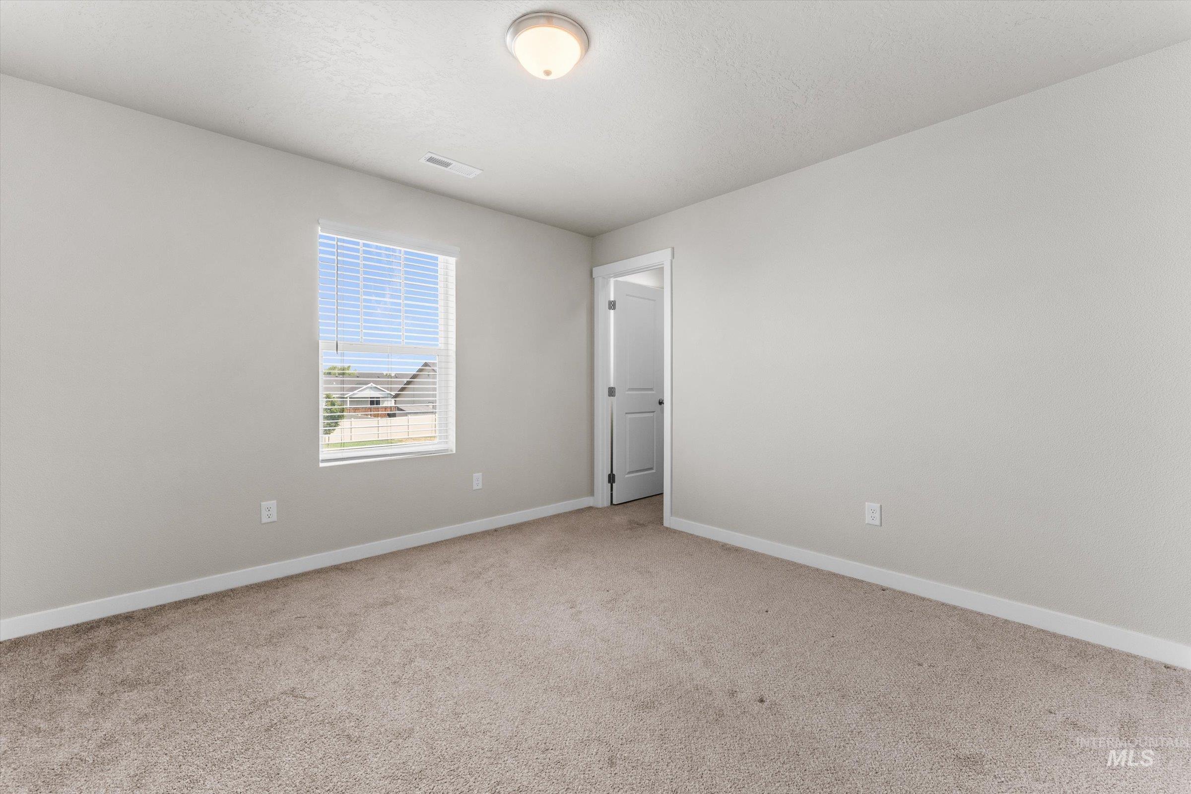 745 Sw Inby Property Photo 38