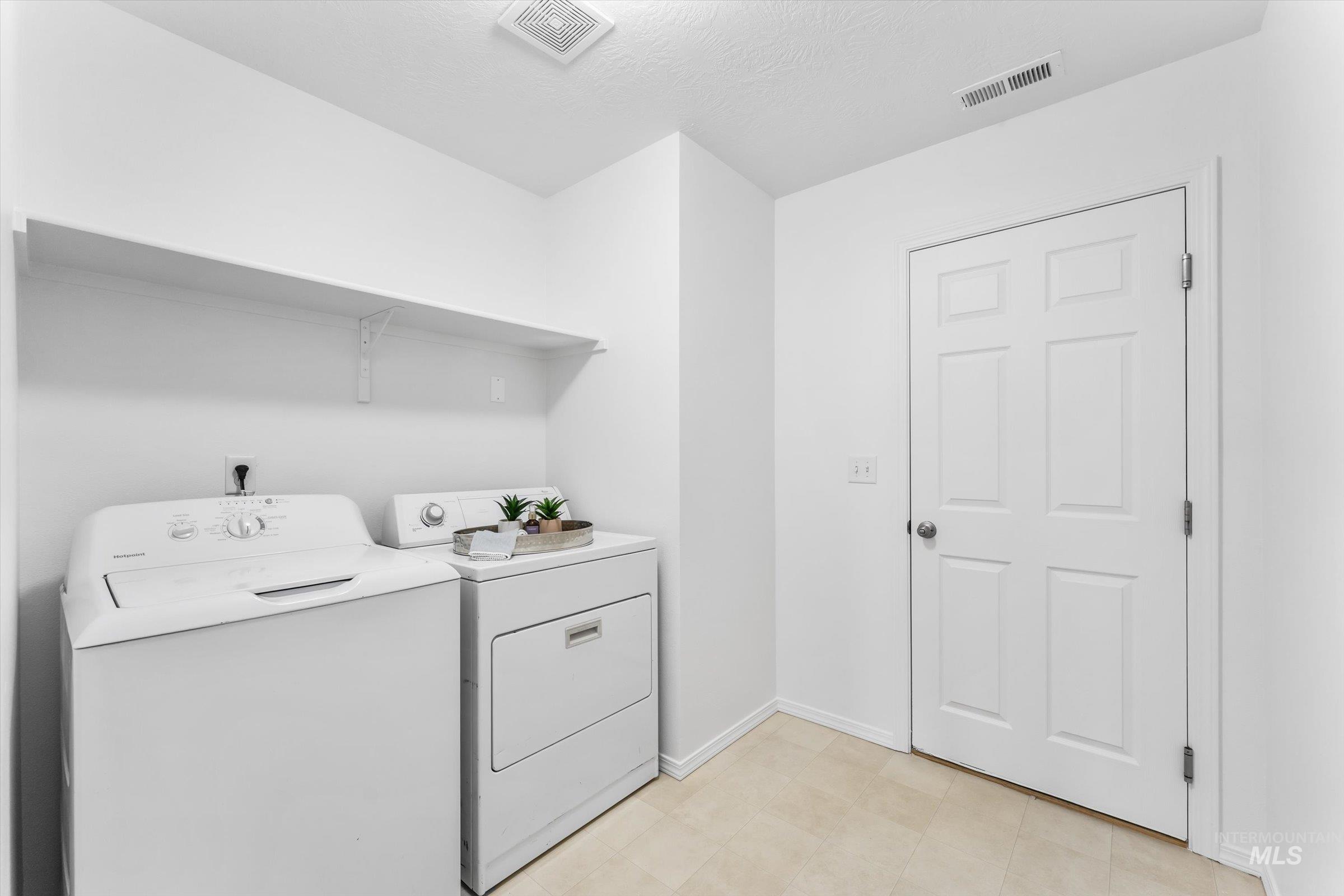 12634 W Kempshire Ct. Property Photo 25