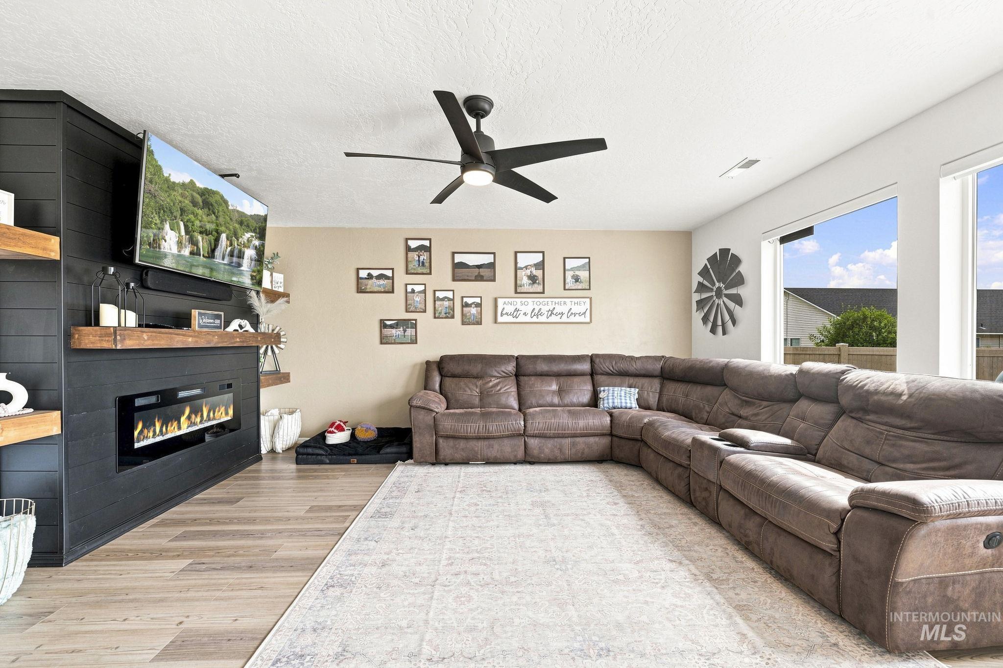 12745 Ashfield Property Photo 7