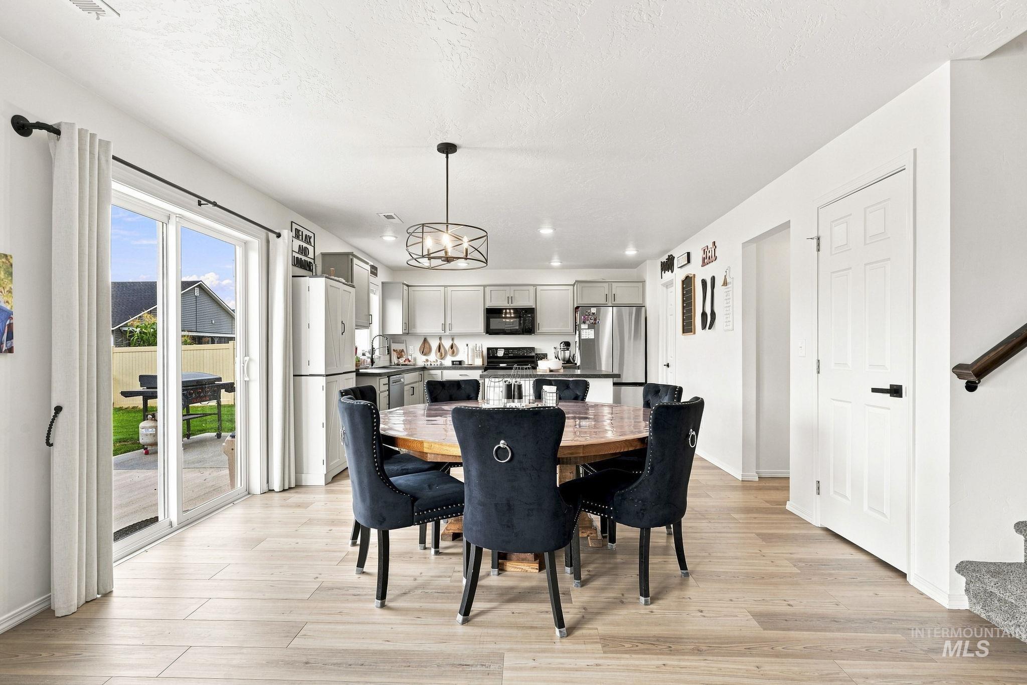 12745 Ashfield Property Photo 8