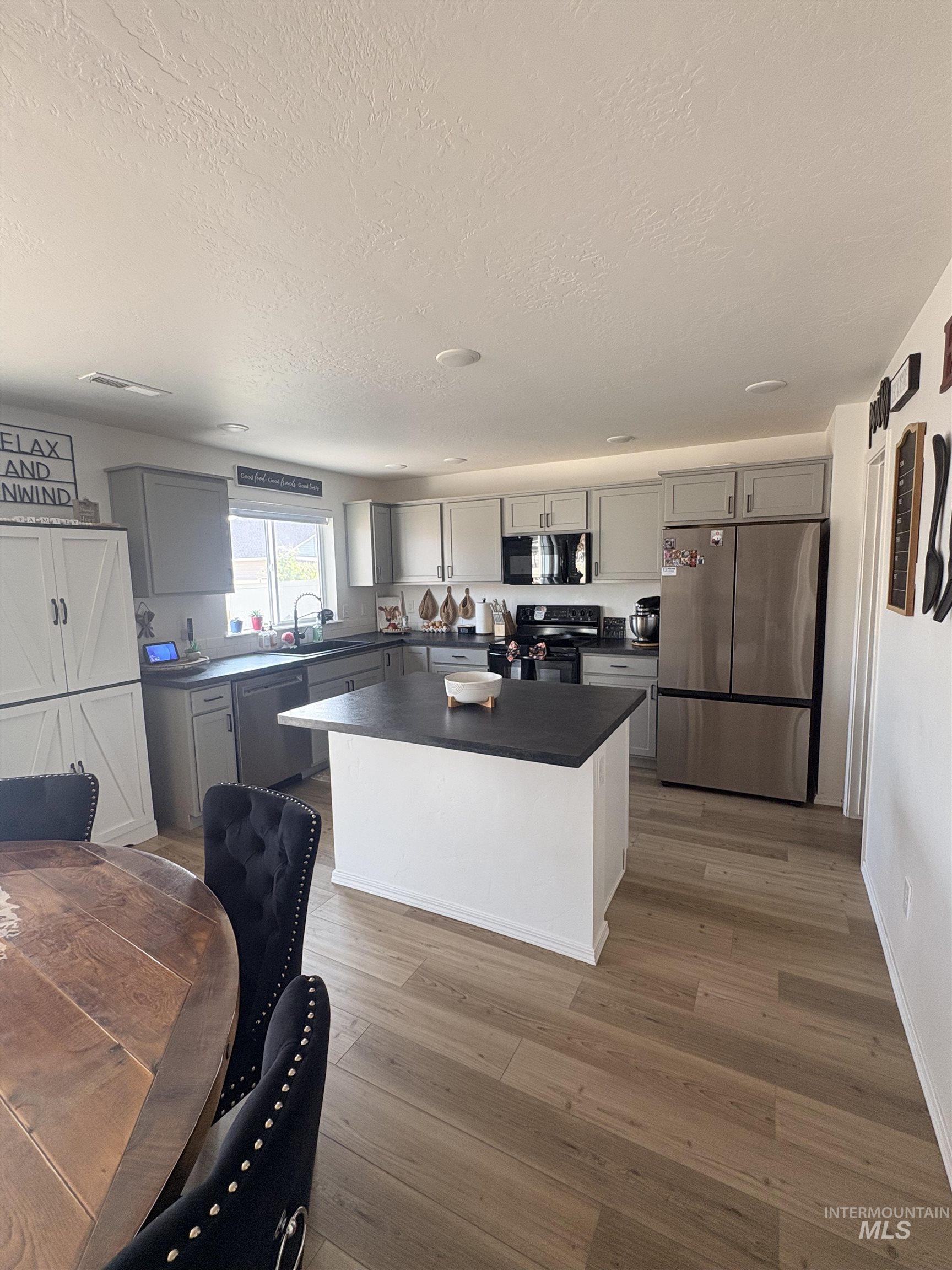 12745 Ashfield Property Photo 13
