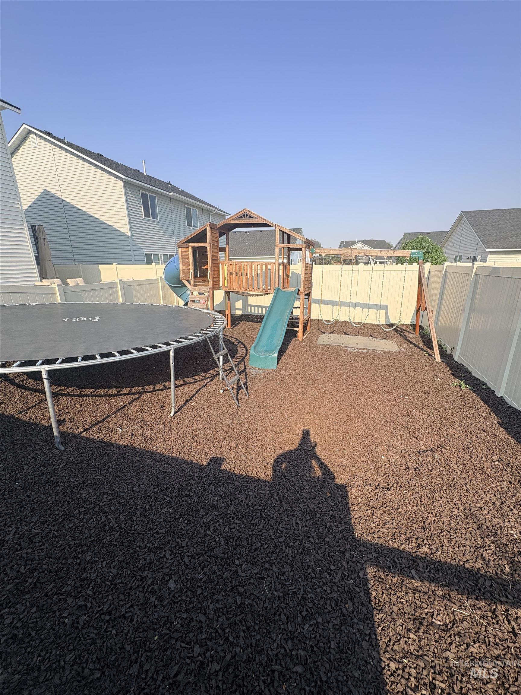 12745 Ashfield Property Photo 32