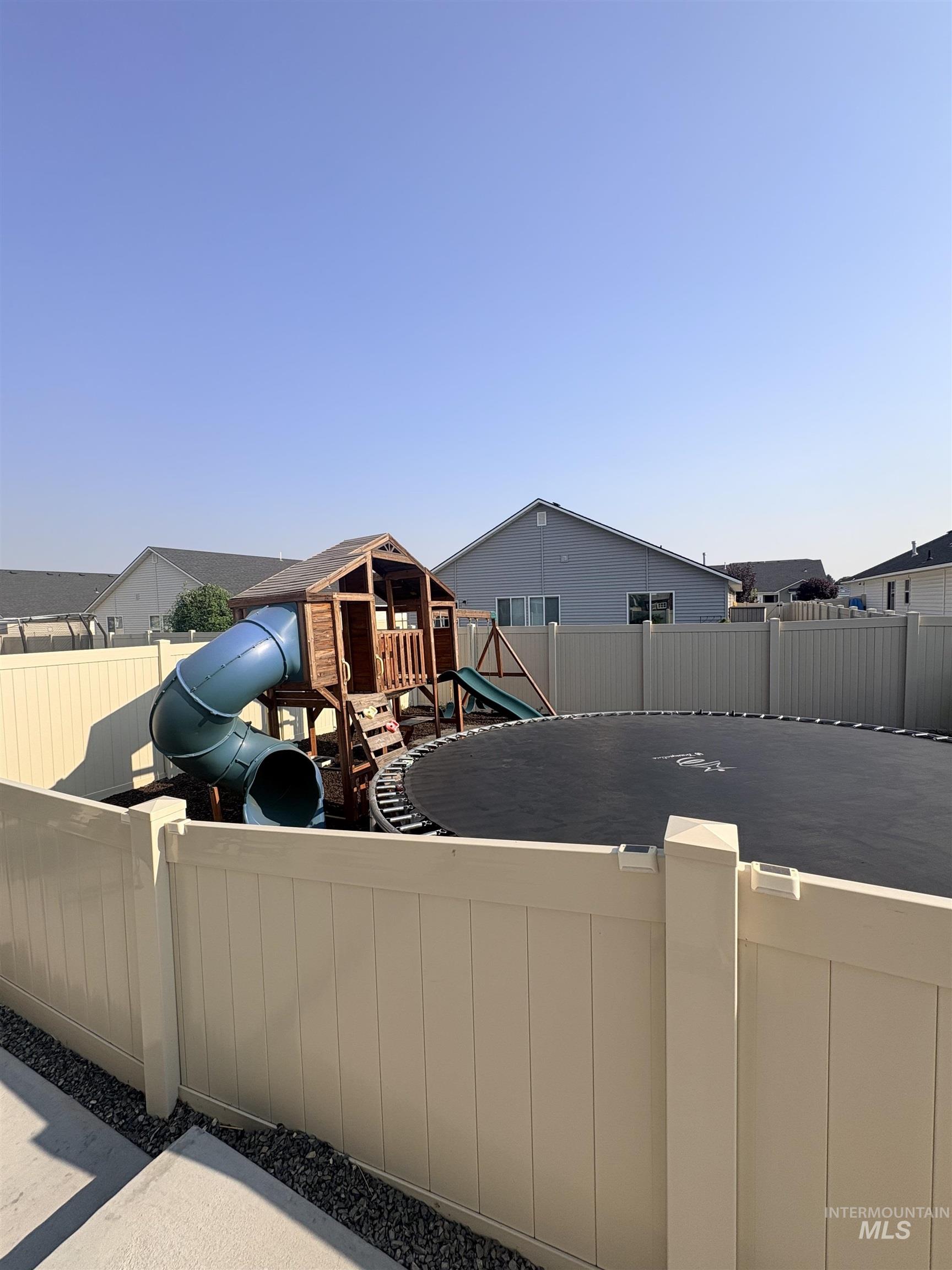 12745 Ashfield Property Photo 33