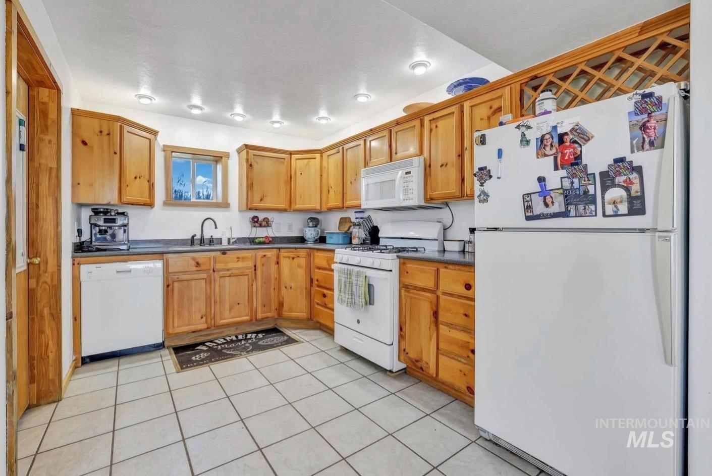 3422 E. 4056 N. Property Photo 8