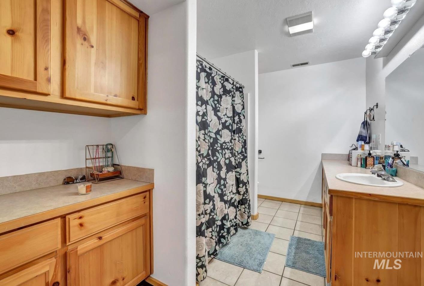 3422 E. 4056 N. Property Photo 15
