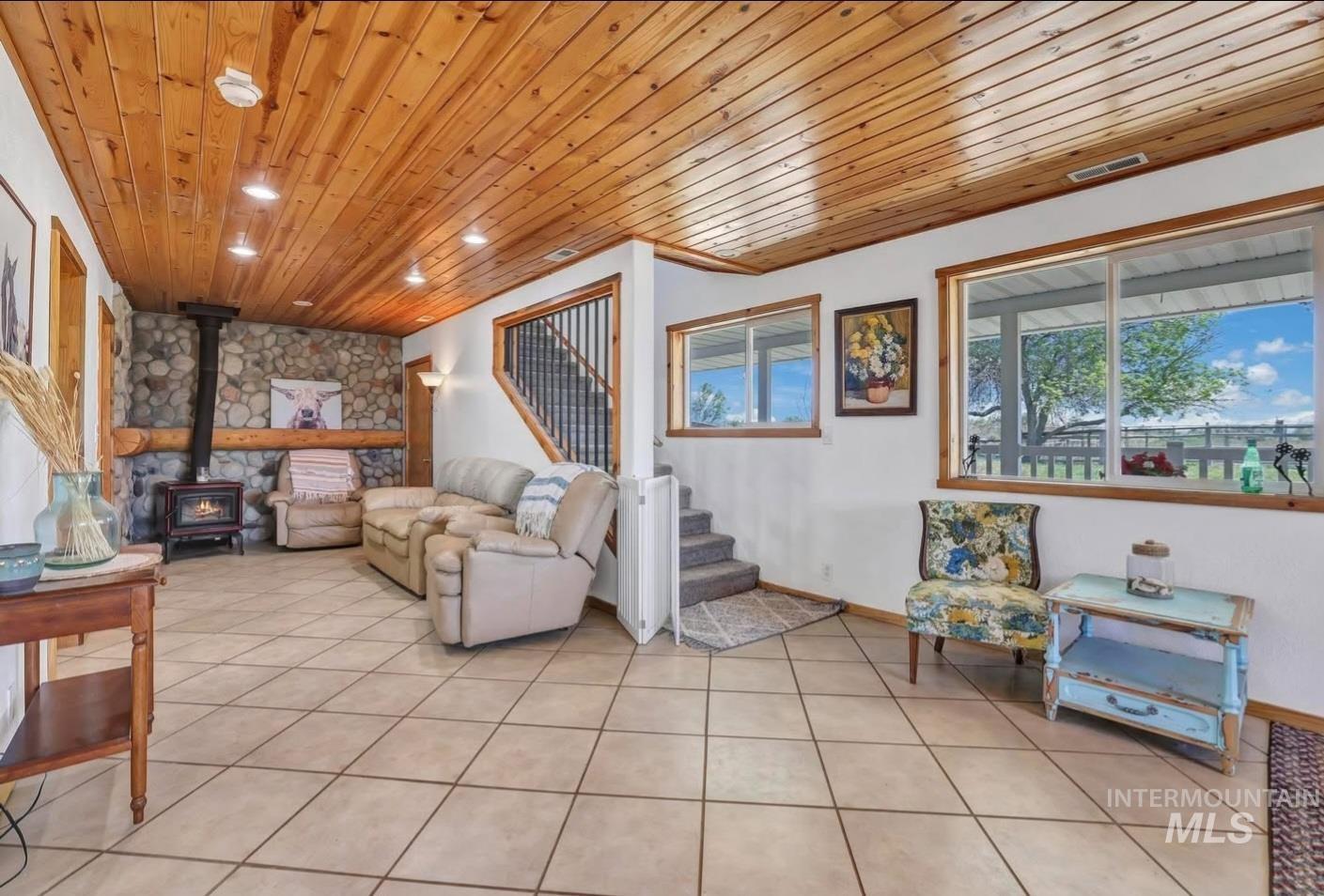 3422 E. 4056 N. Property Photo 16