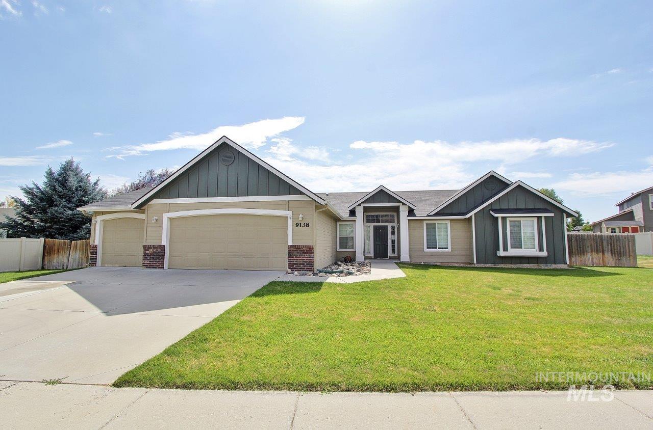 9138 S Red Delicious Property Photo 1