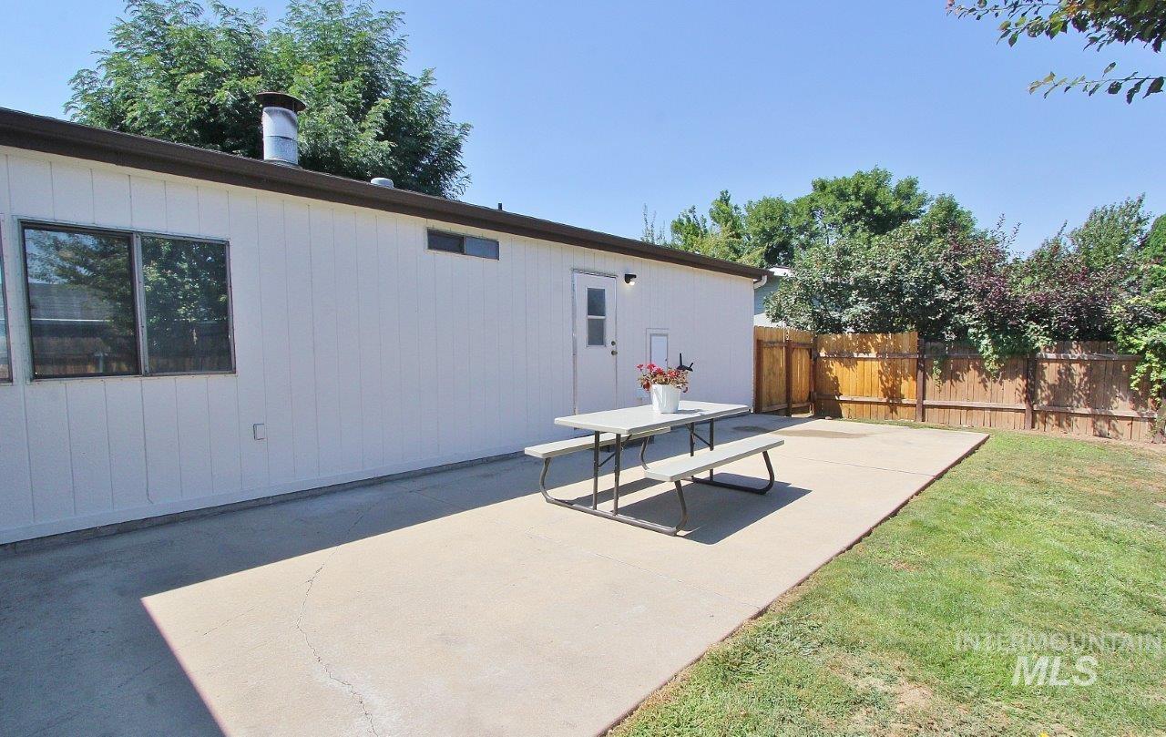 642 S Malaga Property Photo 20