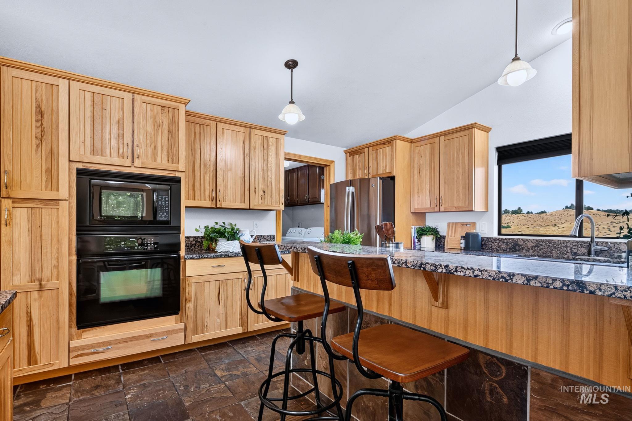 1750 E Shaw Mountain Rd Property Photo 14