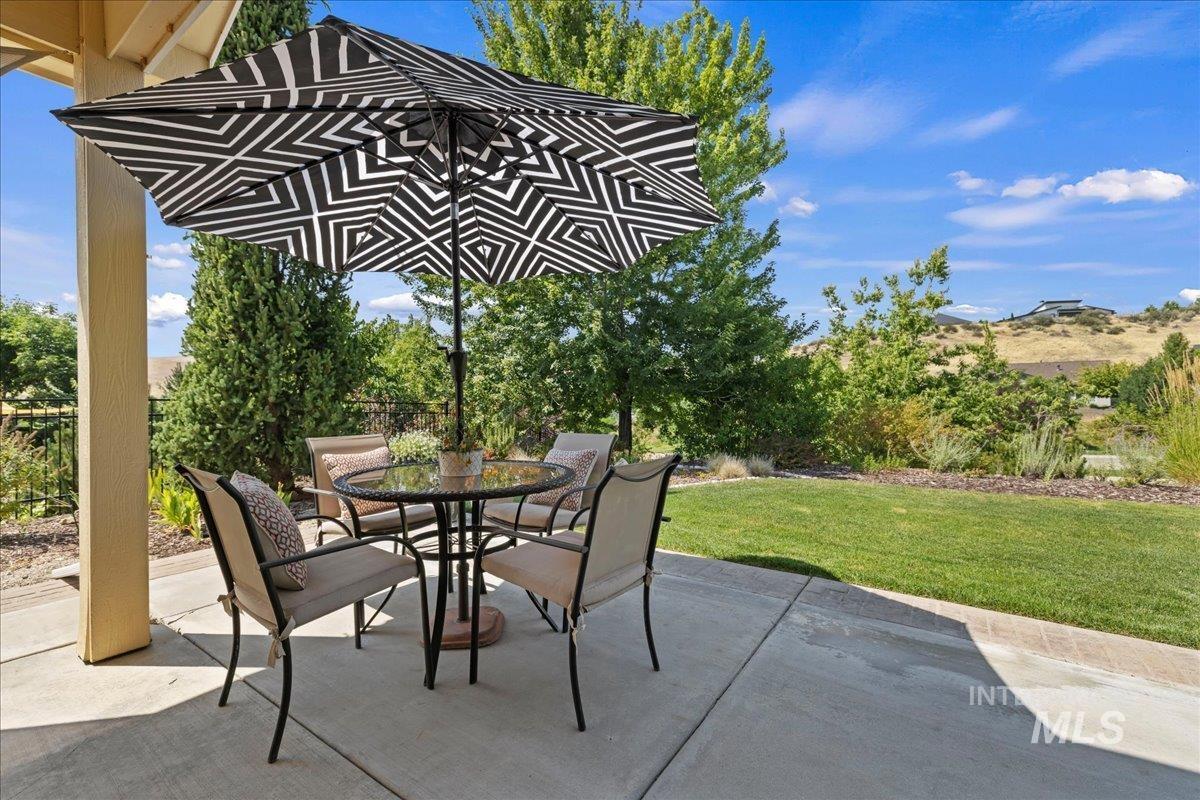 18597 N Goldenridge Place Property Photo 38
