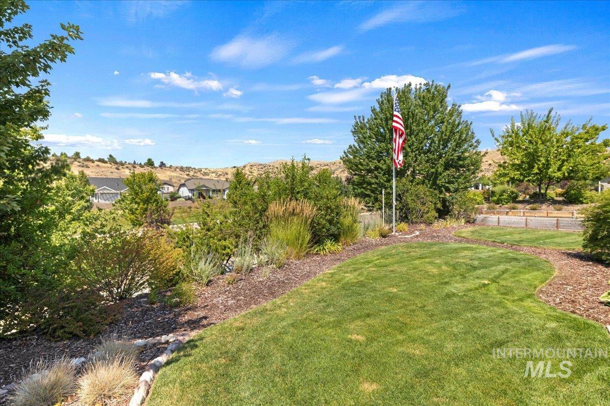 18597 N Goldenridge Place Property Photo 40