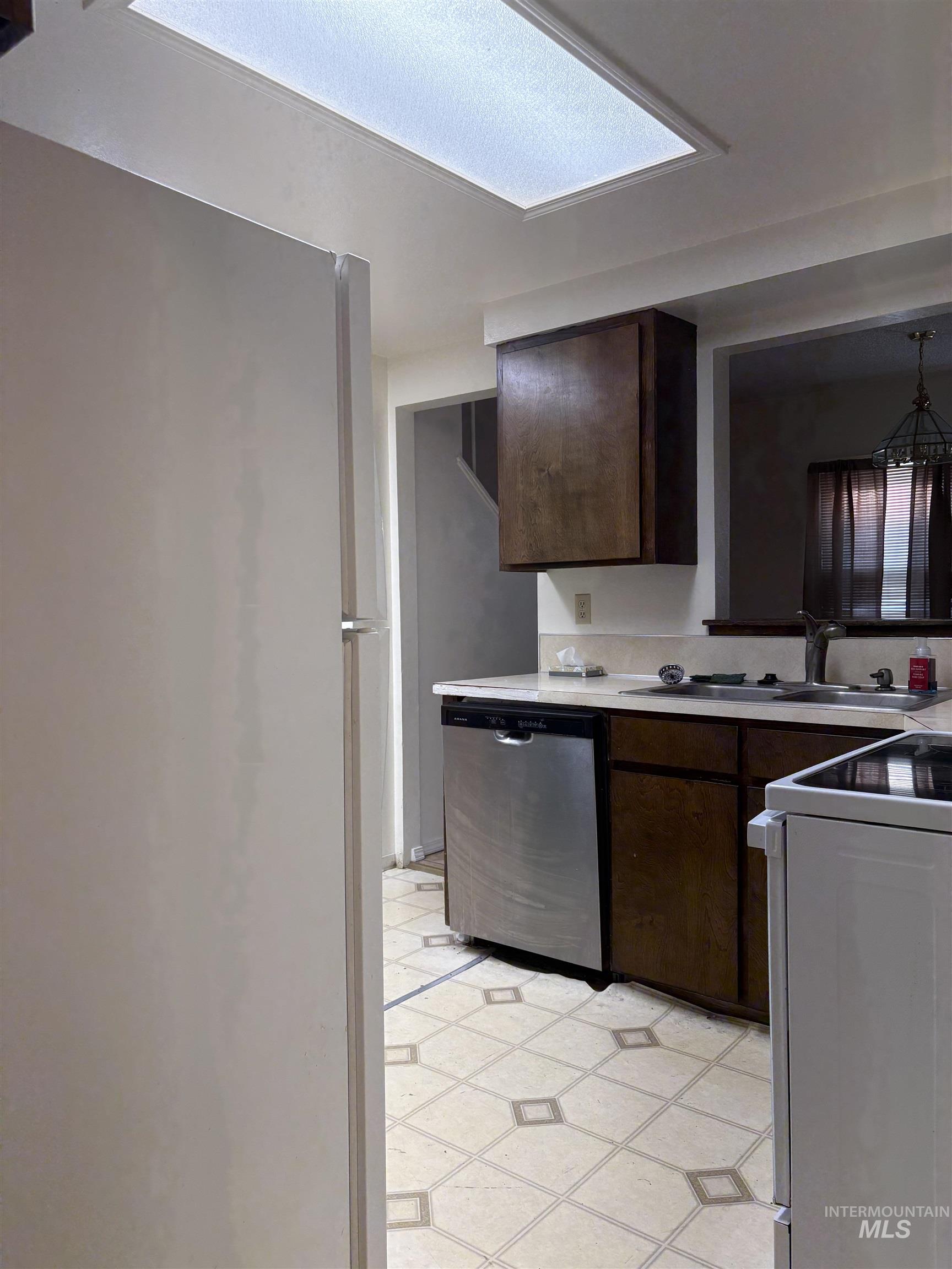 2009 E Linden Street Property Photo 11