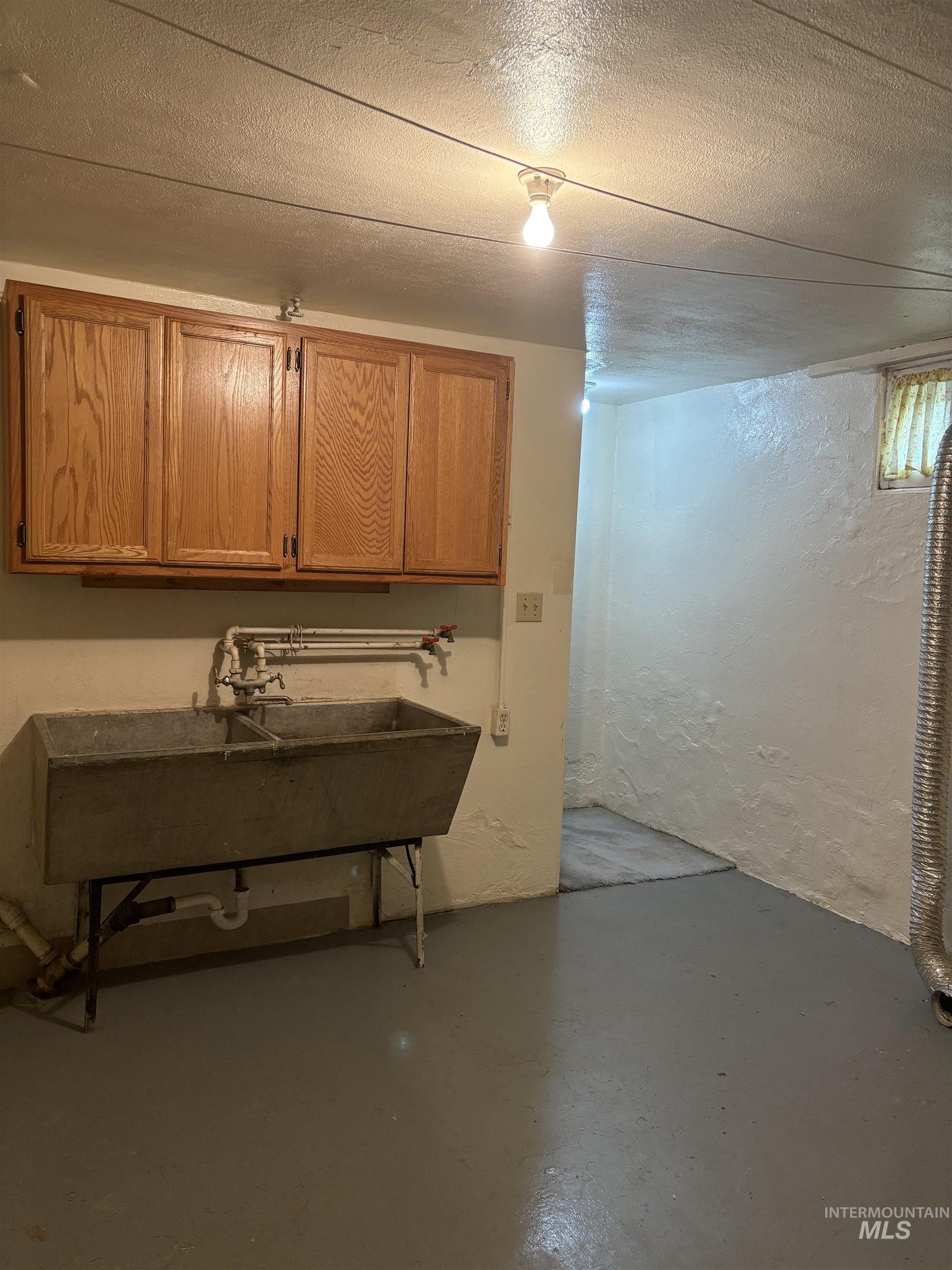 2009 E Linden Street Property Photo 19