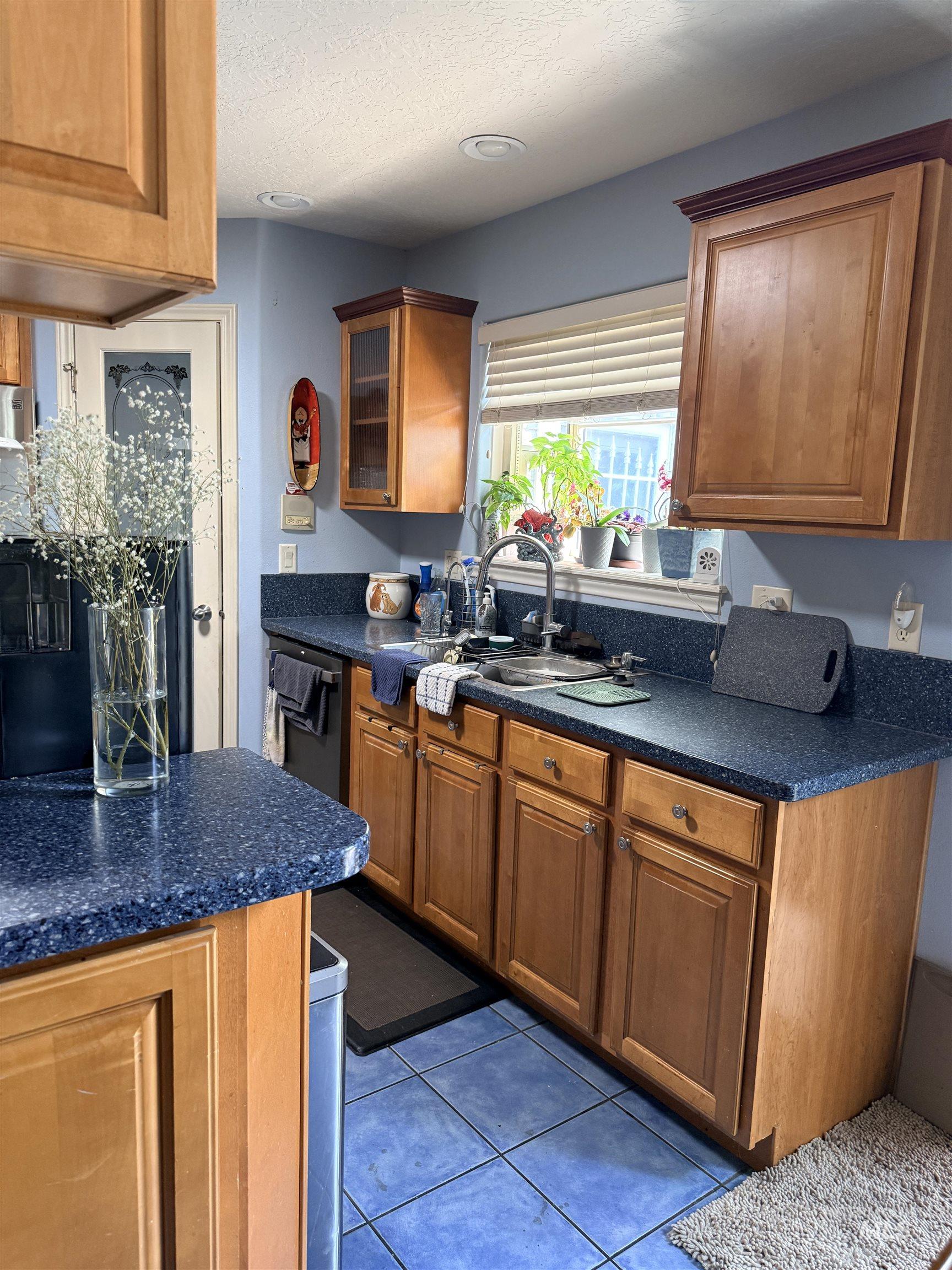 11595 W Carmichael Property Photo 6