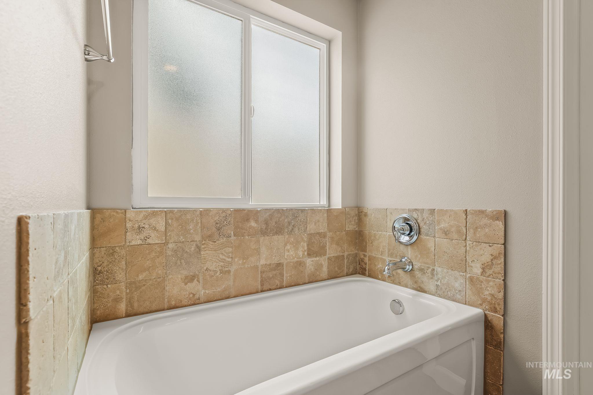 1634 Alder Ave Property Photo 29