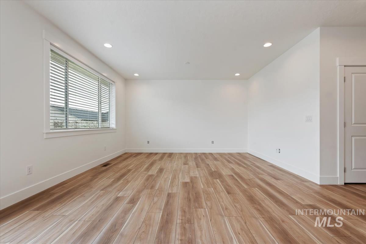 12541 W Shortcreek St. Property Photo 10