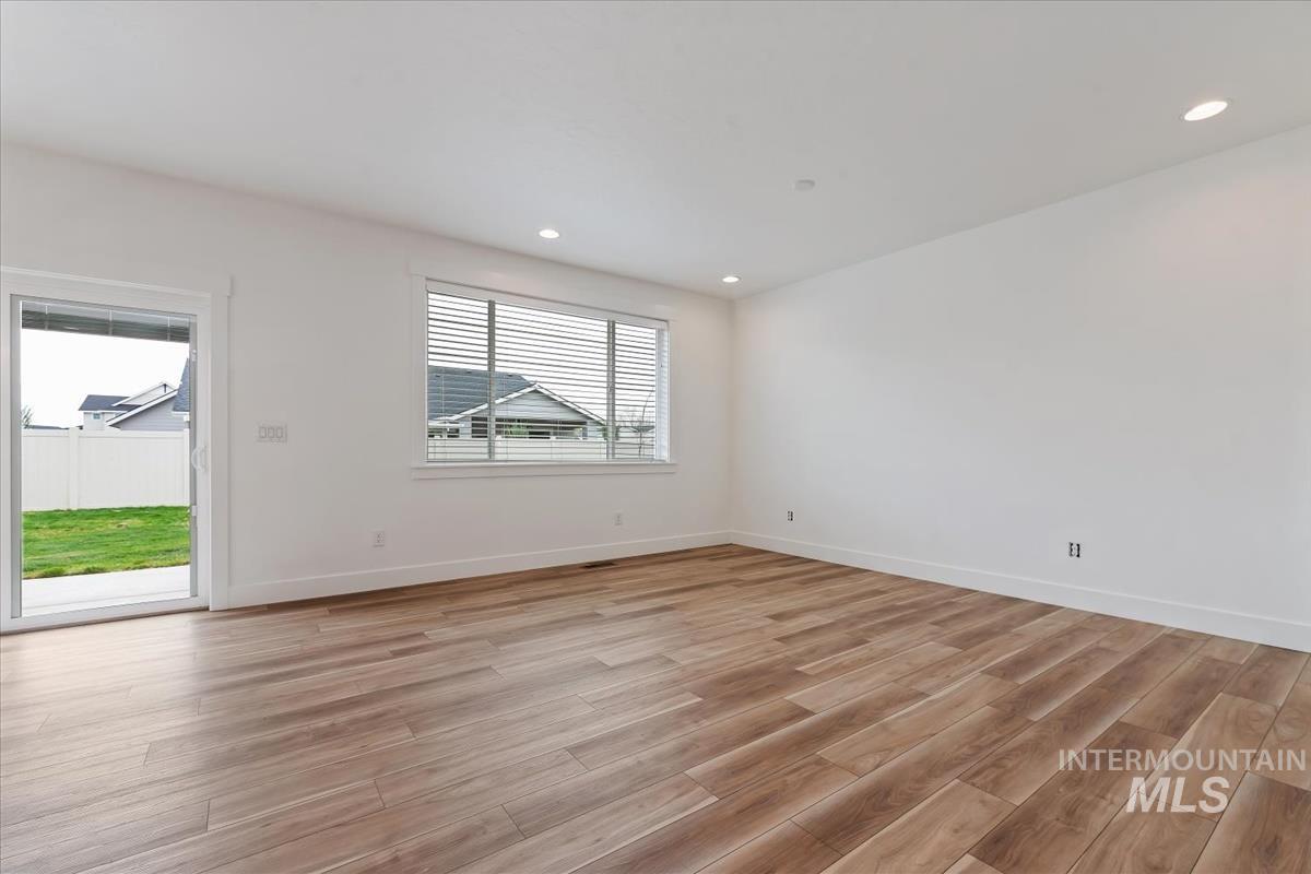 12541 W Shortcreek St. Property Photo 10