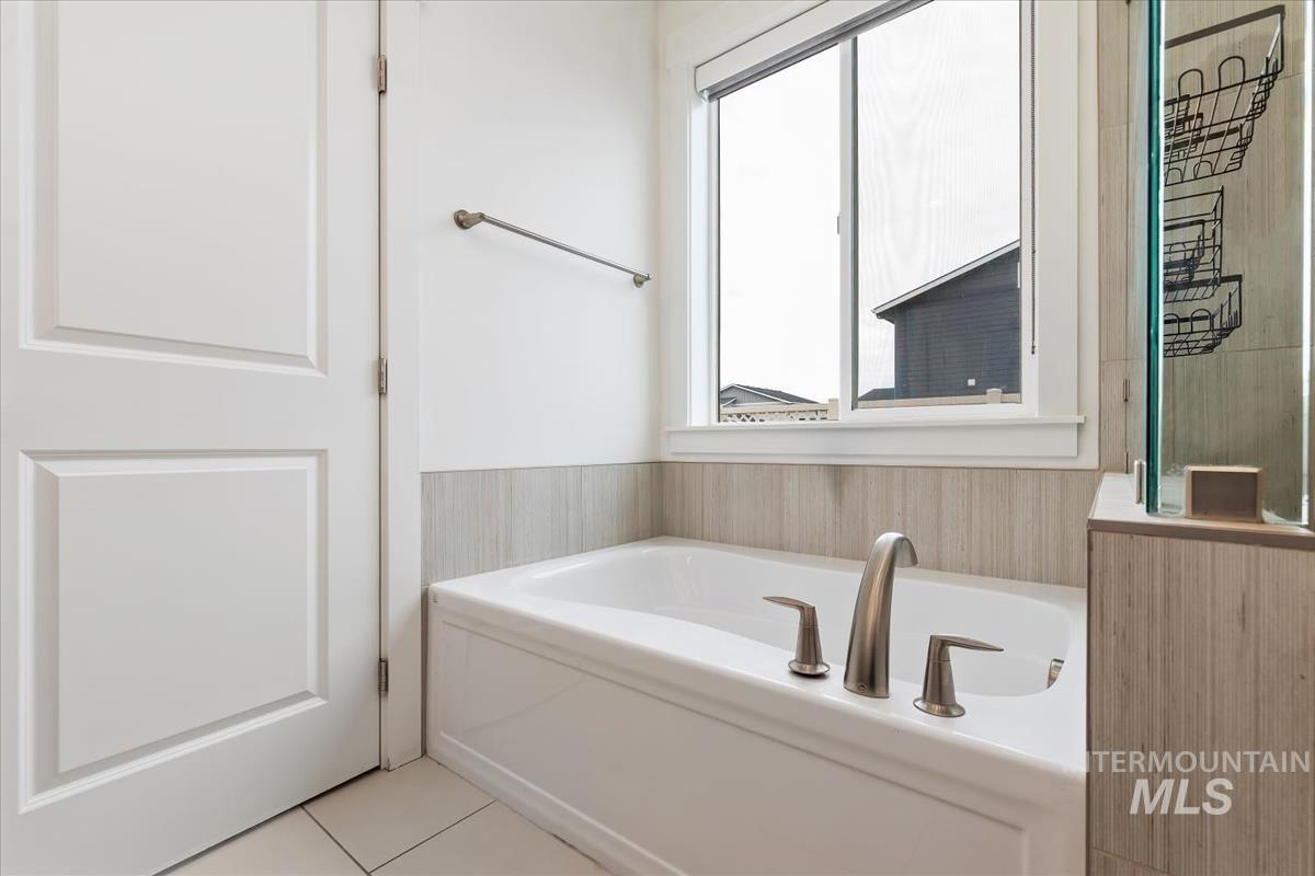 12541 W Shortcreek St. Property Photo 27