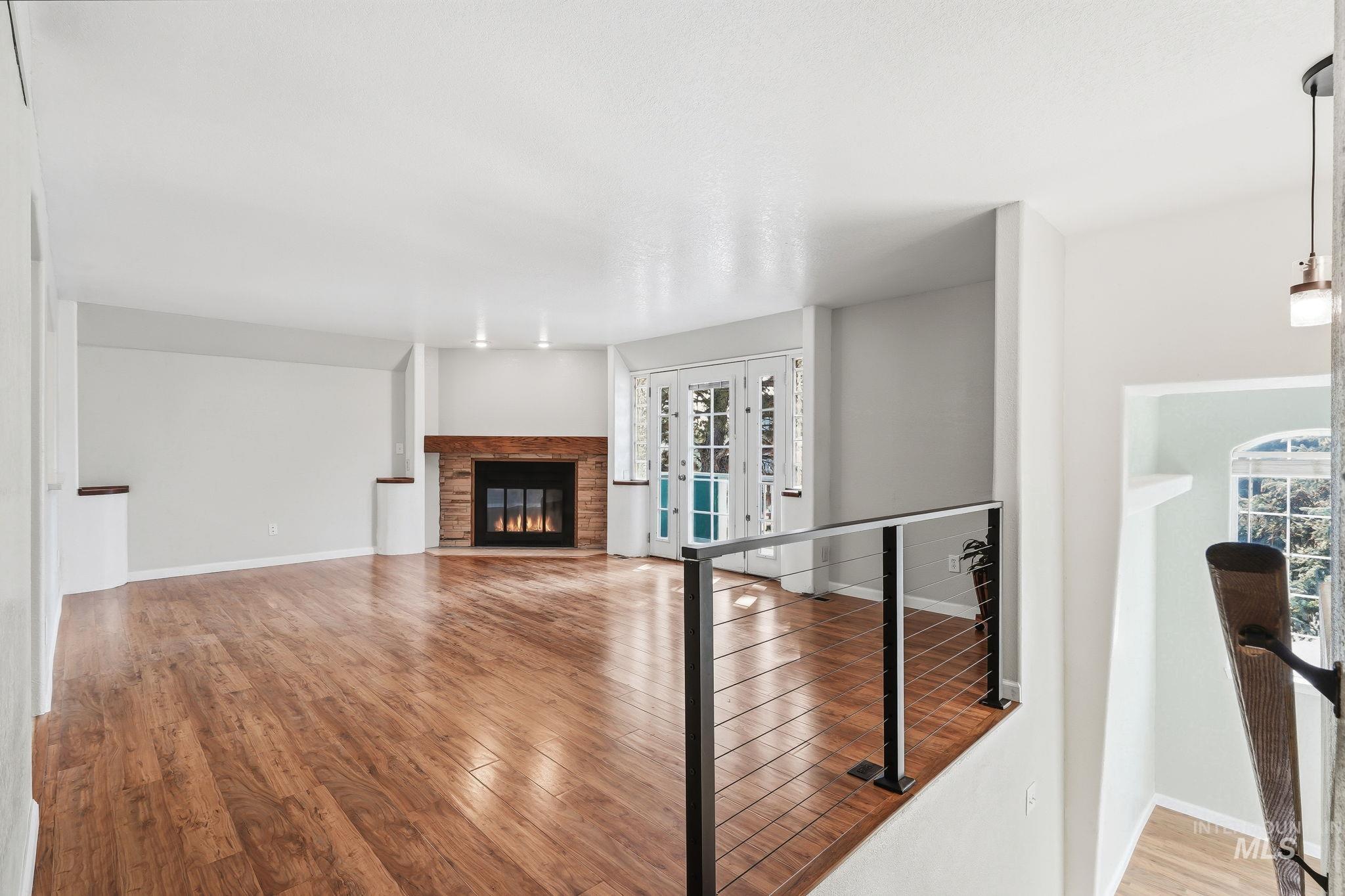 2311 N Monaco Way Property Photo 8