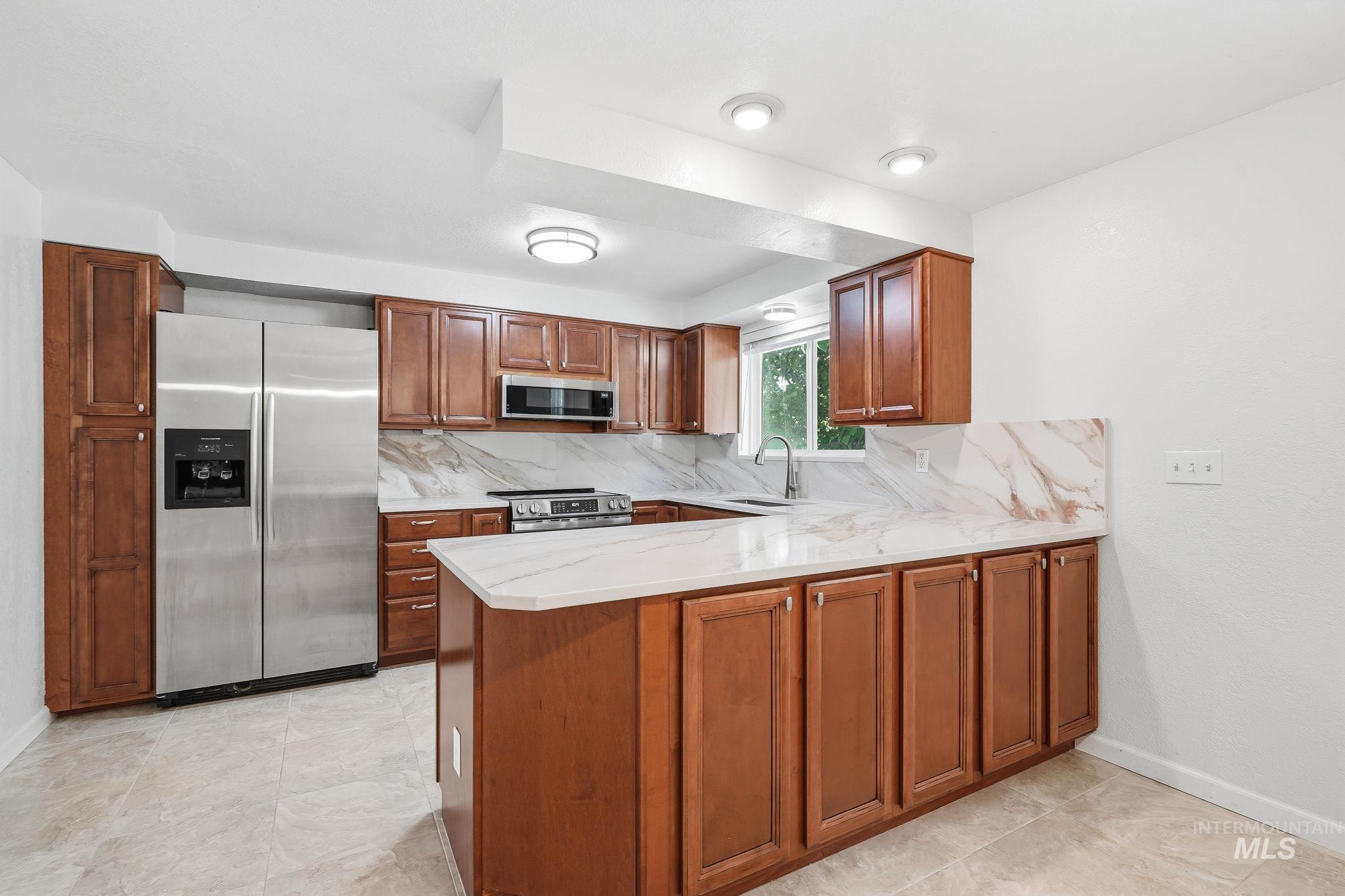 2311 N Monaco Way Property Photo 18