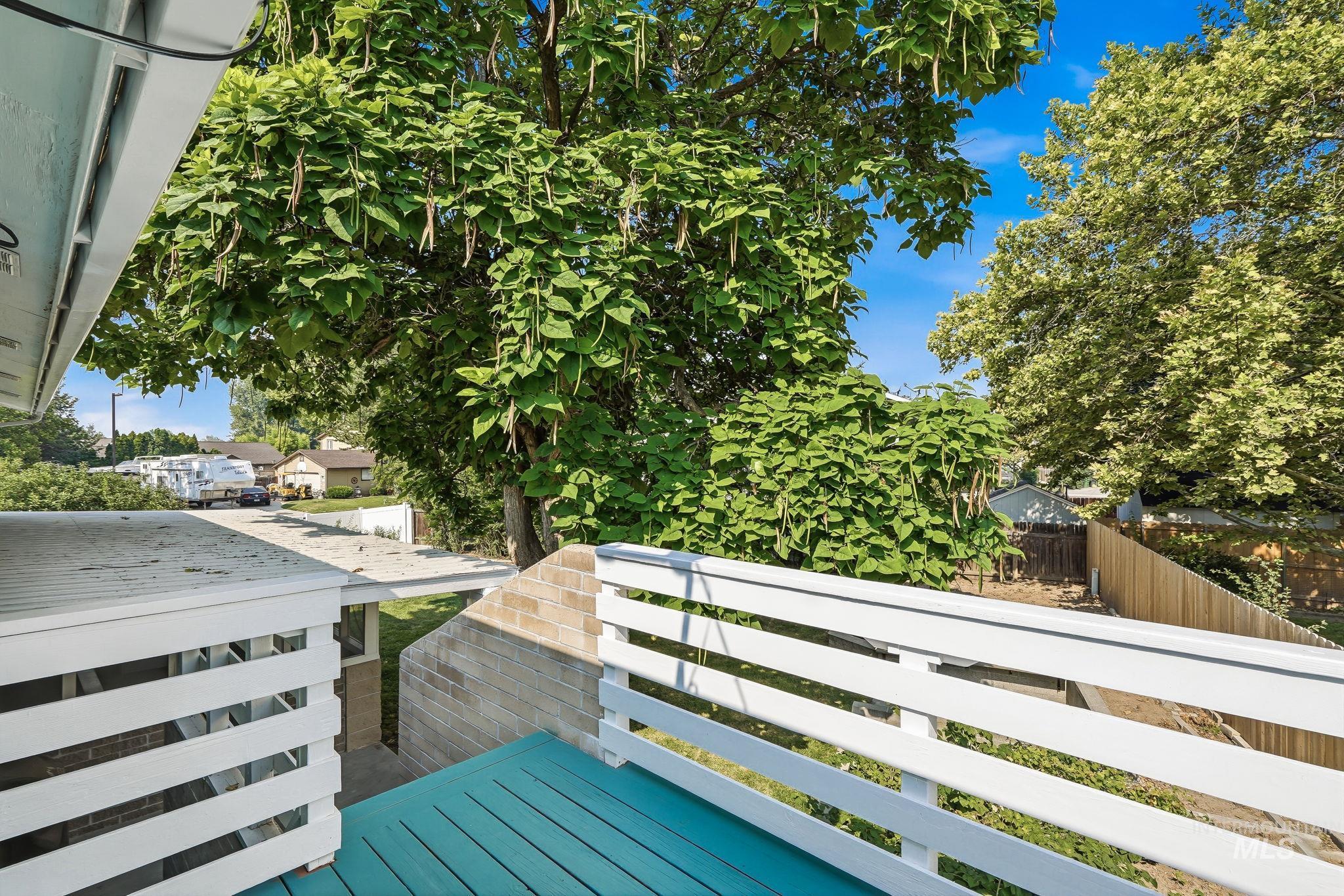 2311 N Monaco Way Property Photo 22